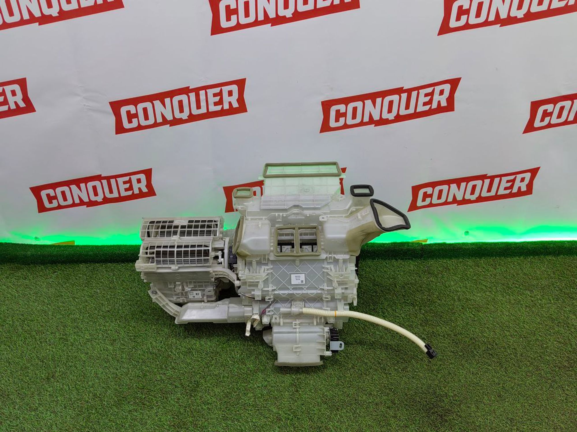 https://ycs.partsauto.market/partsauto-images/thmbs/h353NjtZg3VDP19b5HMt7LlpbQ93/ba4727c56516ac49c53e82d186f4eb91/958c963b1092d78f8c47073e63e30b84.jpg
