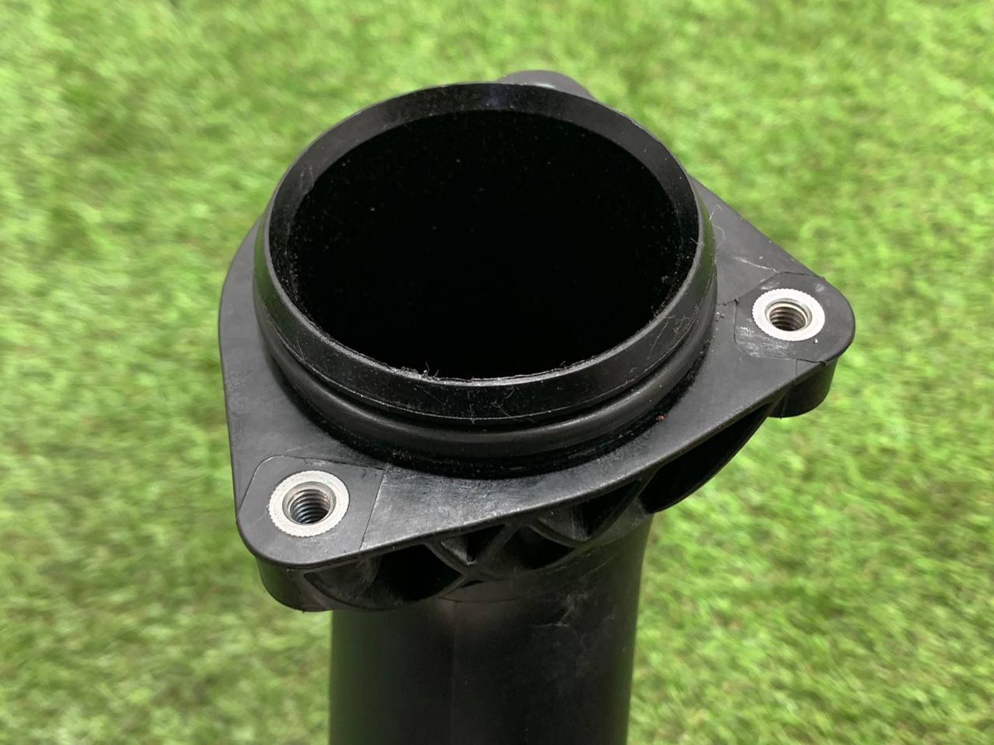 https://ycs.partsauto.market/partsauto-images/thmbs/h353NjtZg3VDP19b5HMt7LlpbQ93/bb7689a07062faaeb0652d3ed2f634d0/94f71a91168b306b4dc6576978b56293.jpg