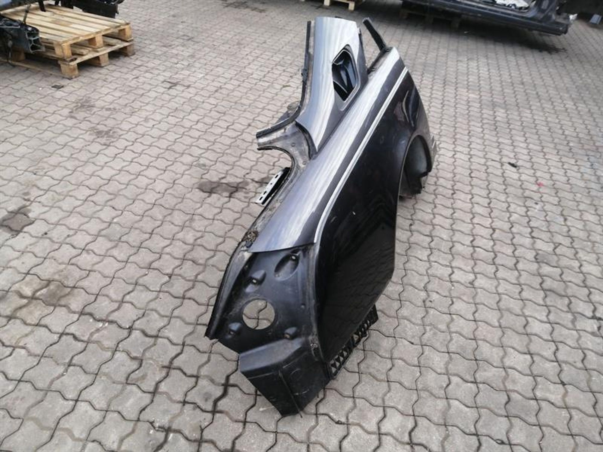 Правое ЗАДНЕЕ крыло MAYBACH 62 V240, 600000 рублей, Москва