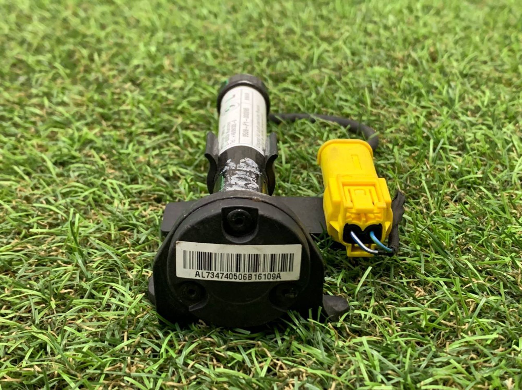 https://ycs.partsauto.market/partsauto-images/thmbs/h353NjtZg3VDP19b5HMt7LlpbQ93/c1044e13be0d90b90c08b8ce03a8775c/b676228500f6d3bdde7c4bd5cea03a67.jpg