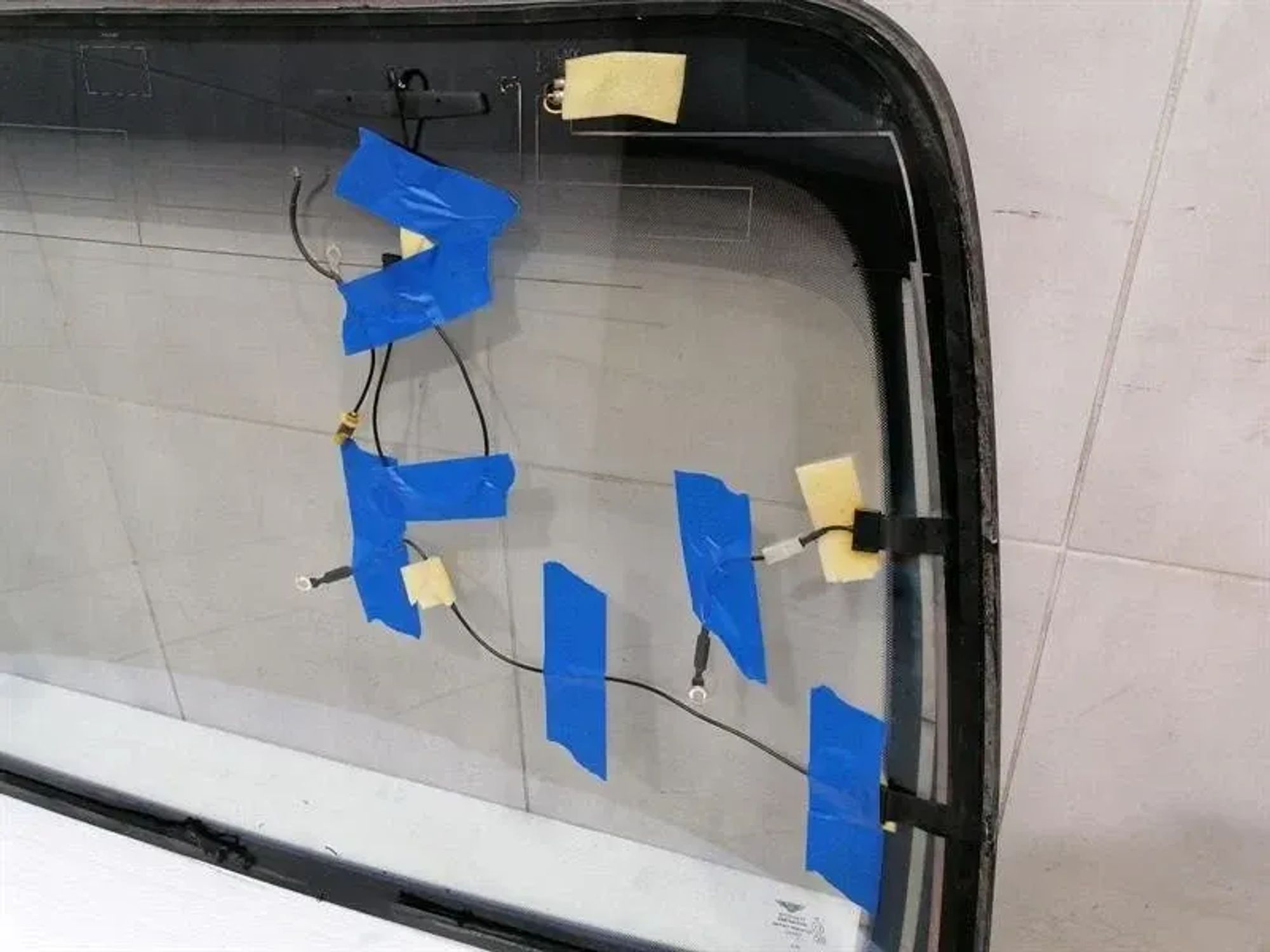 Заднее стекло Bentley Flying Track MK2 4W0845051M, 330000 рублей, Москва