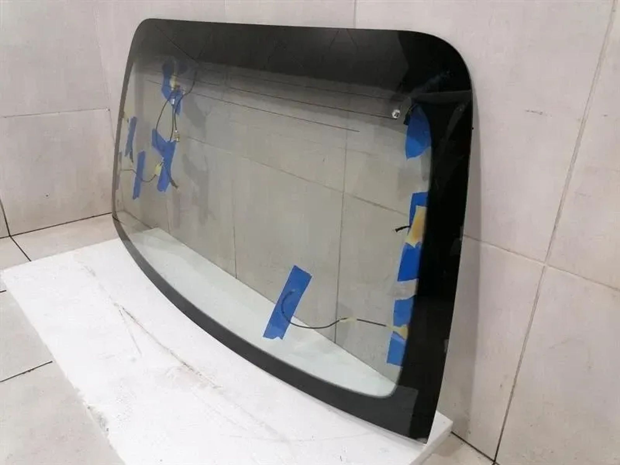 Заднее стекло Bentley Flying Track MK2 4W0845051M, 330000 рублей, Москва