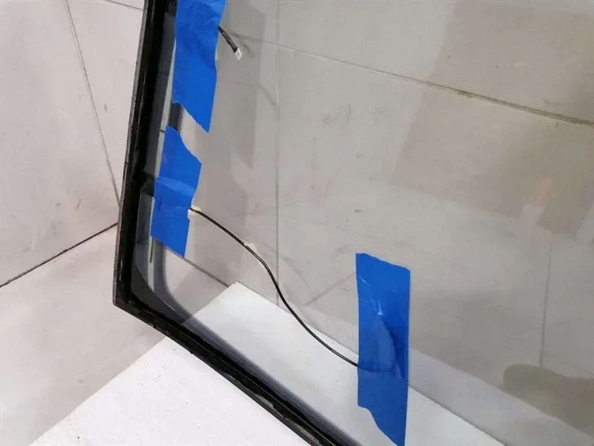 Заднее стекло Bentley Flying Track MK2 4W0845051M, 330000 рублей, Москва