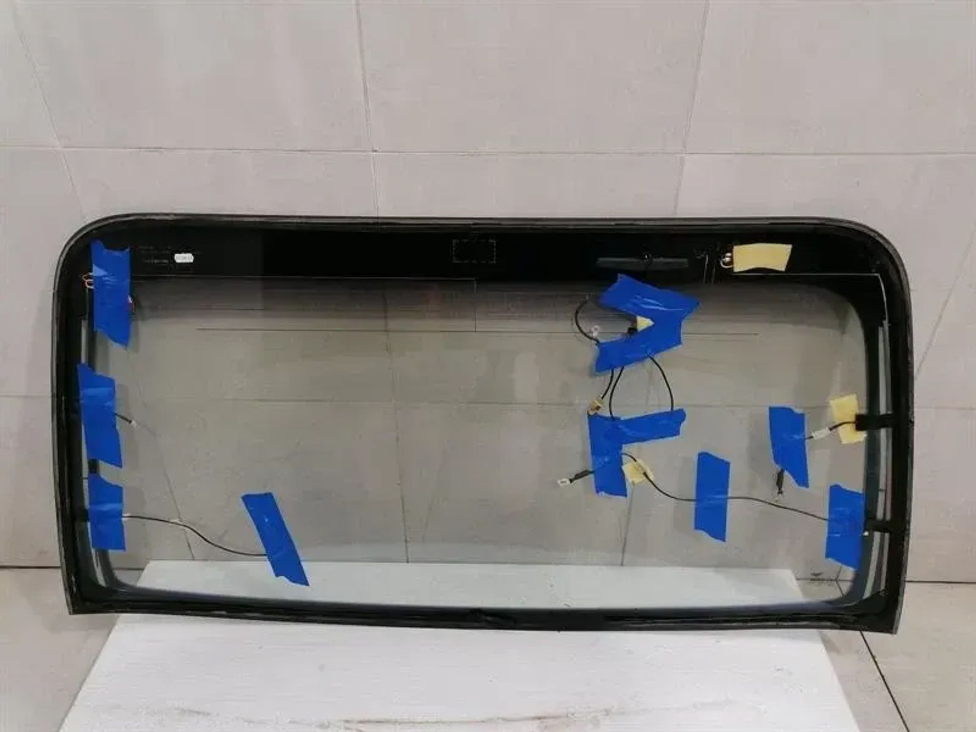 Заднее стекло Bentley Flying Track MK2 4W0845051M, 330000 рублей, Москва