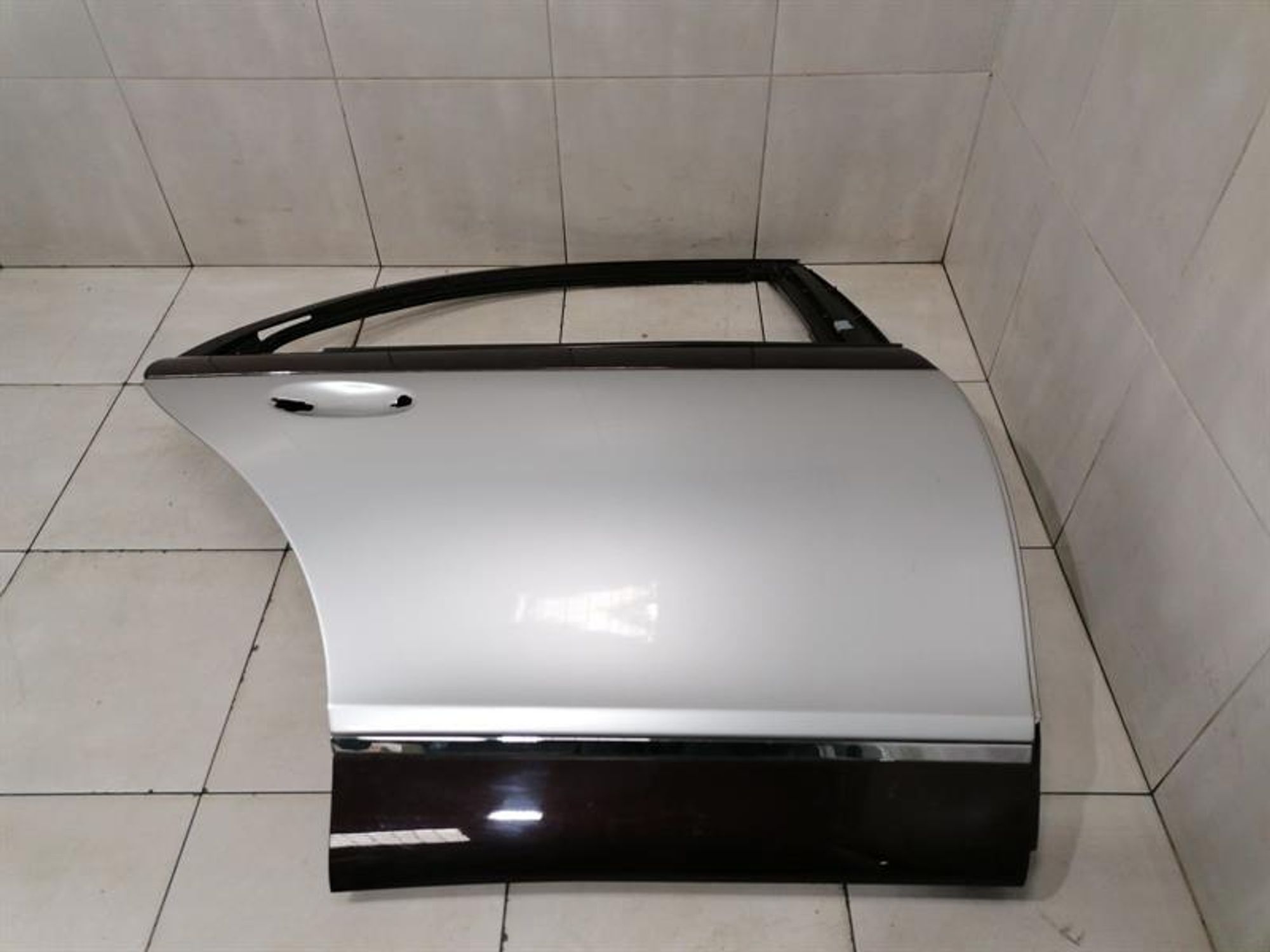 Правая задняя дверь MAYBACH 57 W240, 450000 рублей, Москва