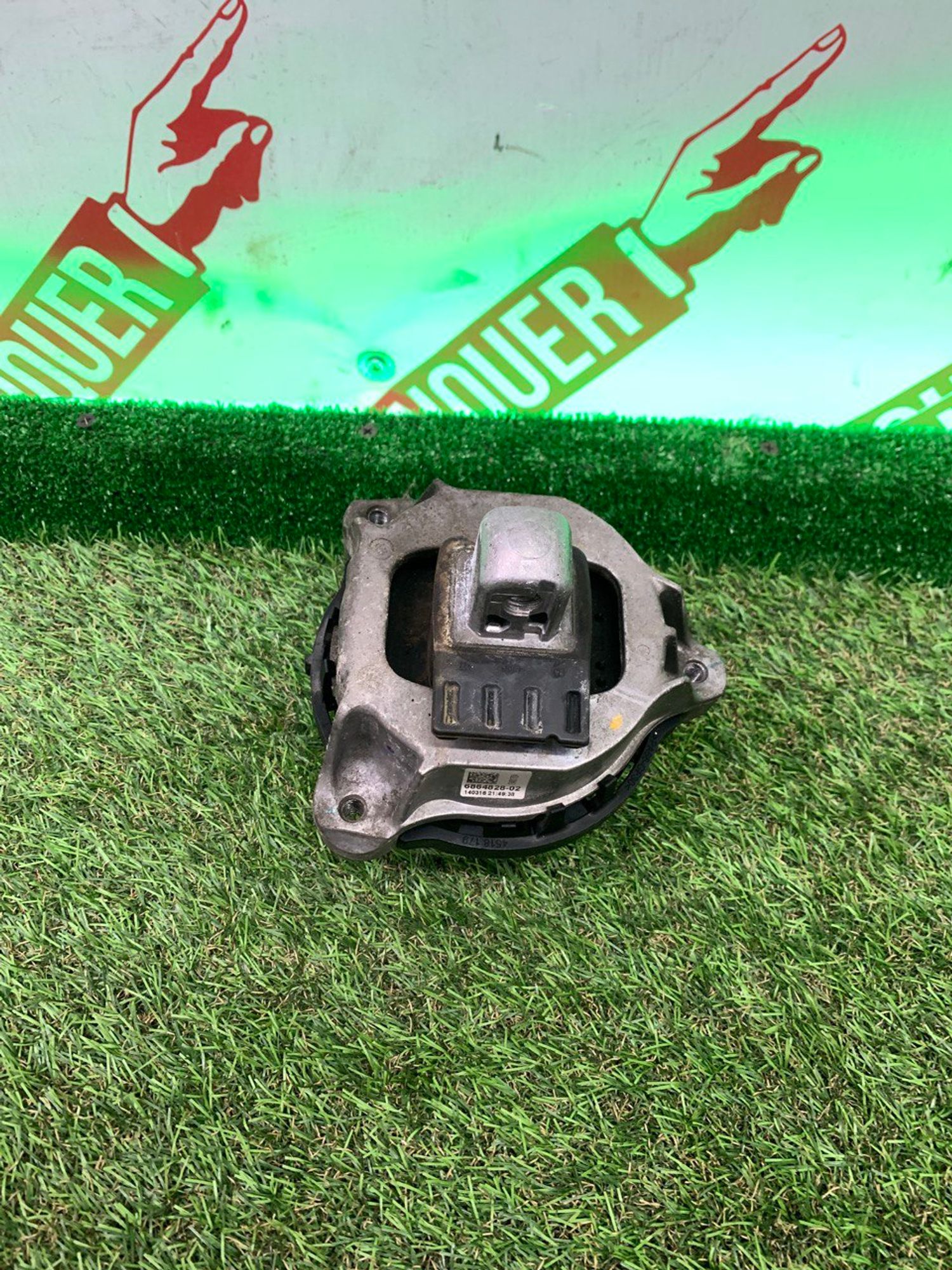 https://ycs.partsauto.market/partsauto-images/thmbs/h353NjtZg3VDP19b5HMt7LlpbQ93/c84cda66f3ab354944f33cb28cb0e4af/798e296e41e93739c6ba4d3b2f82c11c.jpg