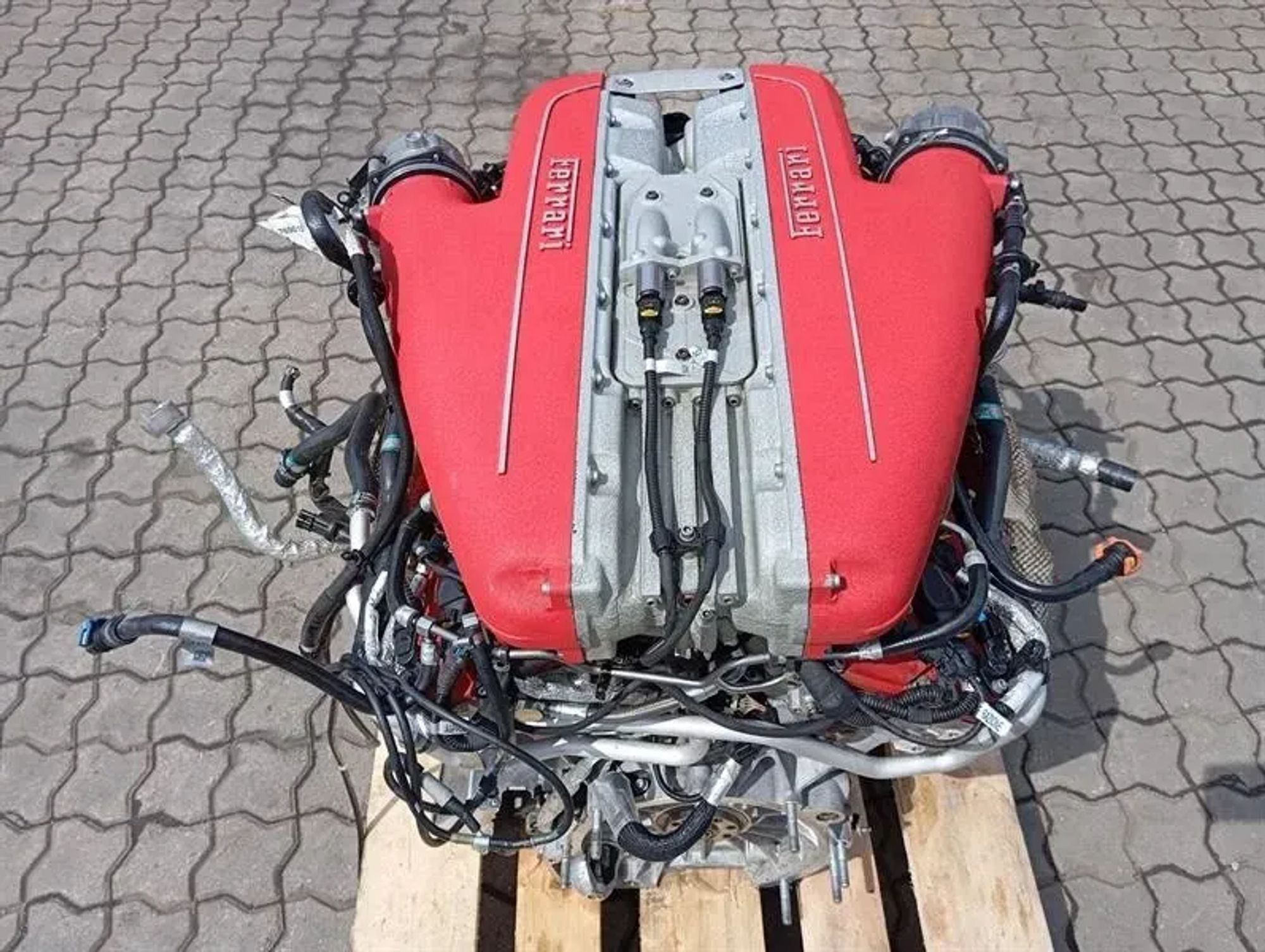 Двигатель FERRARI 812 SUPERFAST V12 6.5L F140GA, 6800000 рублей, Москва