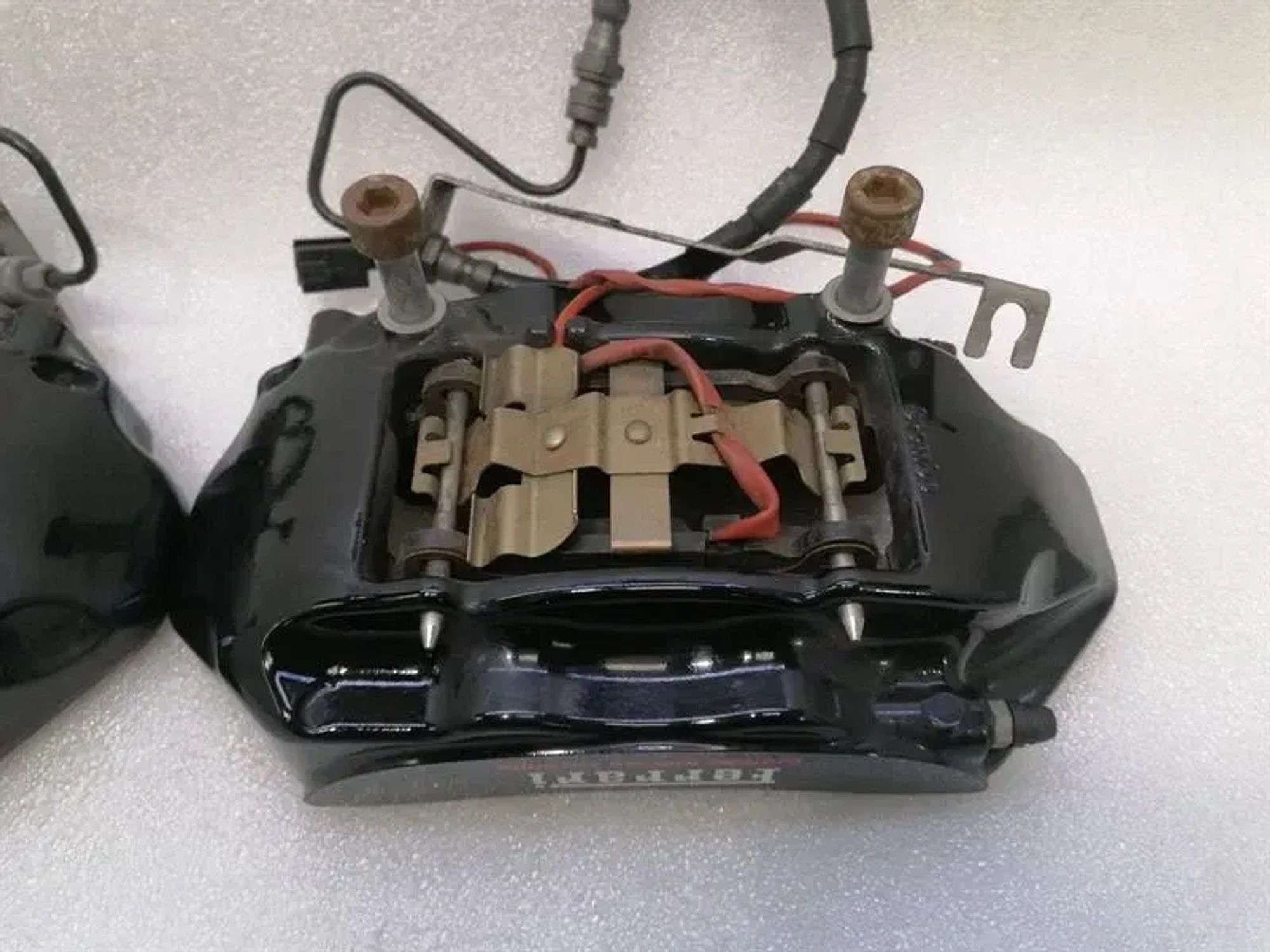 Тормозне суппорта задние Ferrari GTC4 Lusso F151M, 360000 рублей, Москва