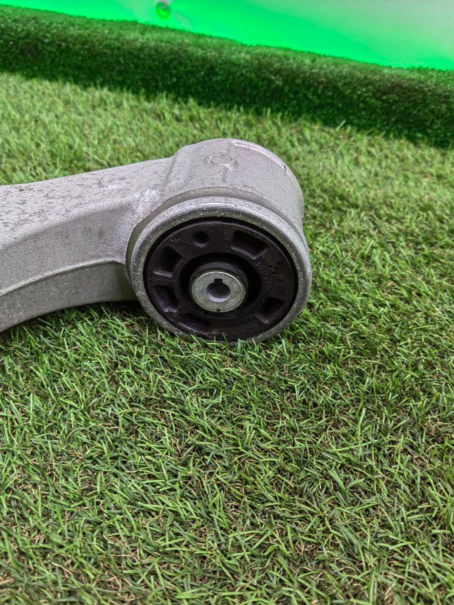 https://ycs.partsauto.market/partsauto-images/thmbs/h353NjtZg3VDP19b5HMt7LlpbQ93/c924c792b9eb70a8a9b6d8eb227fcdbb/c6453854d39c257457e297c26ab5c1ea.jpg