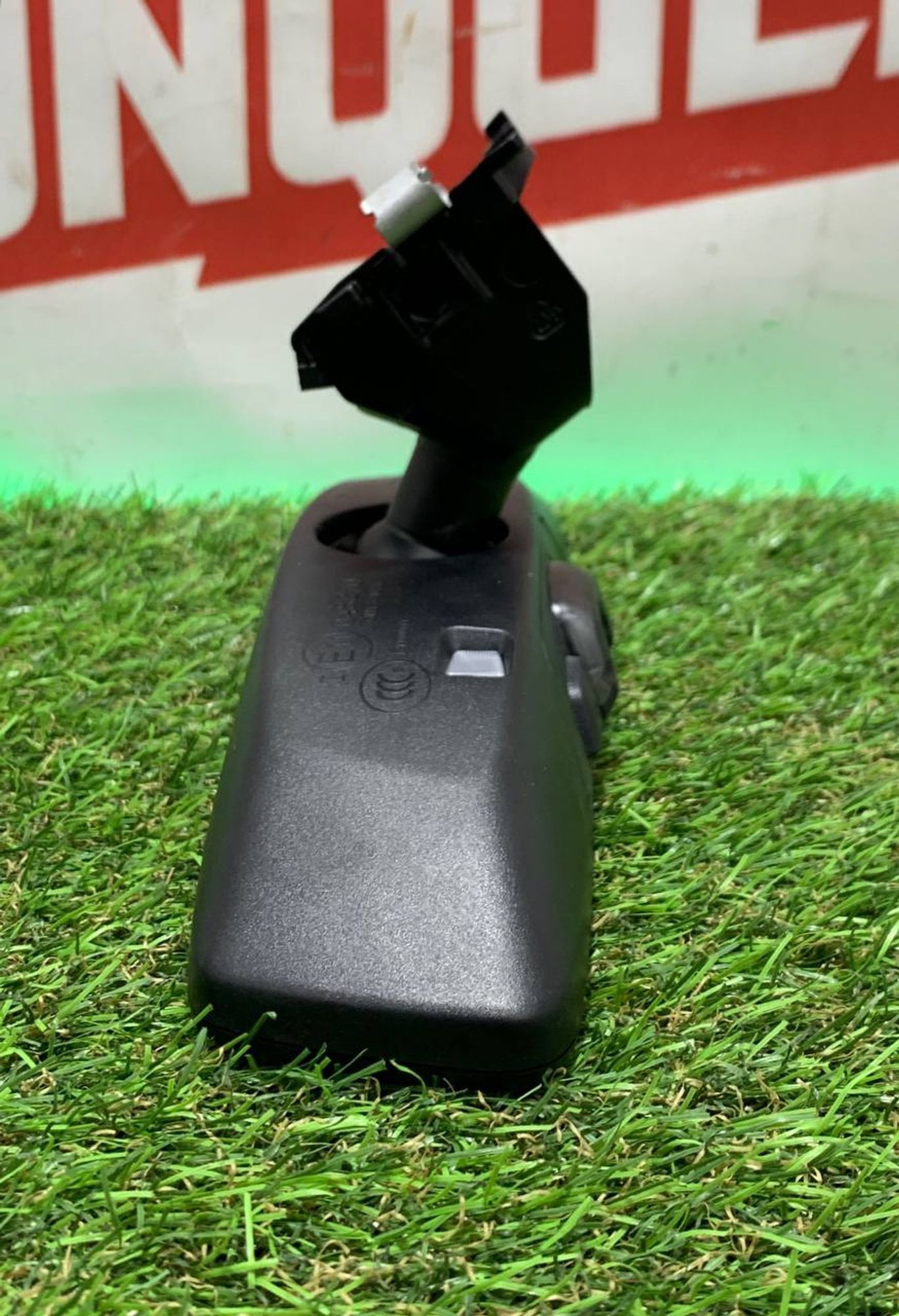 https://ycs.partsauto.market/partsauto-images/thmbs/h353NjtZg3VDP19b5HMt7LlpbQ93/caa671eec7b654a4f9eaafc15b0bebee/ef780450a4598e5f3aae124a818856b8.jpg