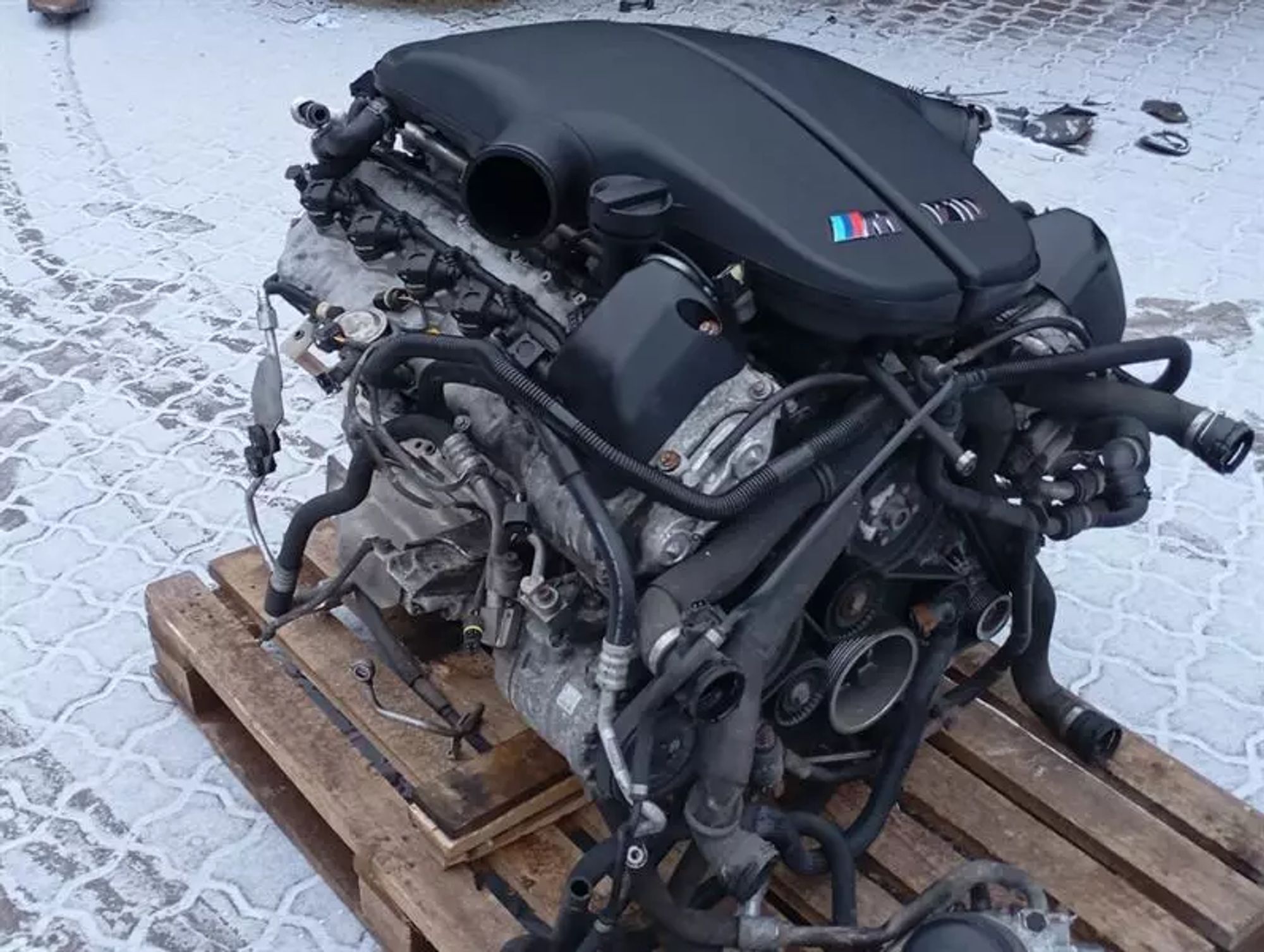 https://ycs.partsauto.market/partsauto-images/thmbs/h353NjtZg3VDP19b5HMt7LlpbQ93/cad779a1f3a186c7eadc5cb814de89ee/25993317bd1a89ad87ee5bedfad40d56.jpg