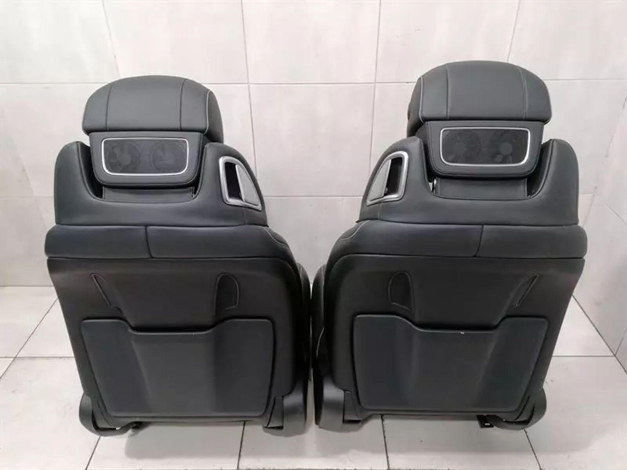 https://ycs.partsauto.market/partsauto-images/thmbs/h353NjtZg3VDP19b5HMt7LlpbQ93/cbc7d3b38fdc122e280a562bb6a7b183/b183b801a2605bb8a37ca04d18e45a22.jpg