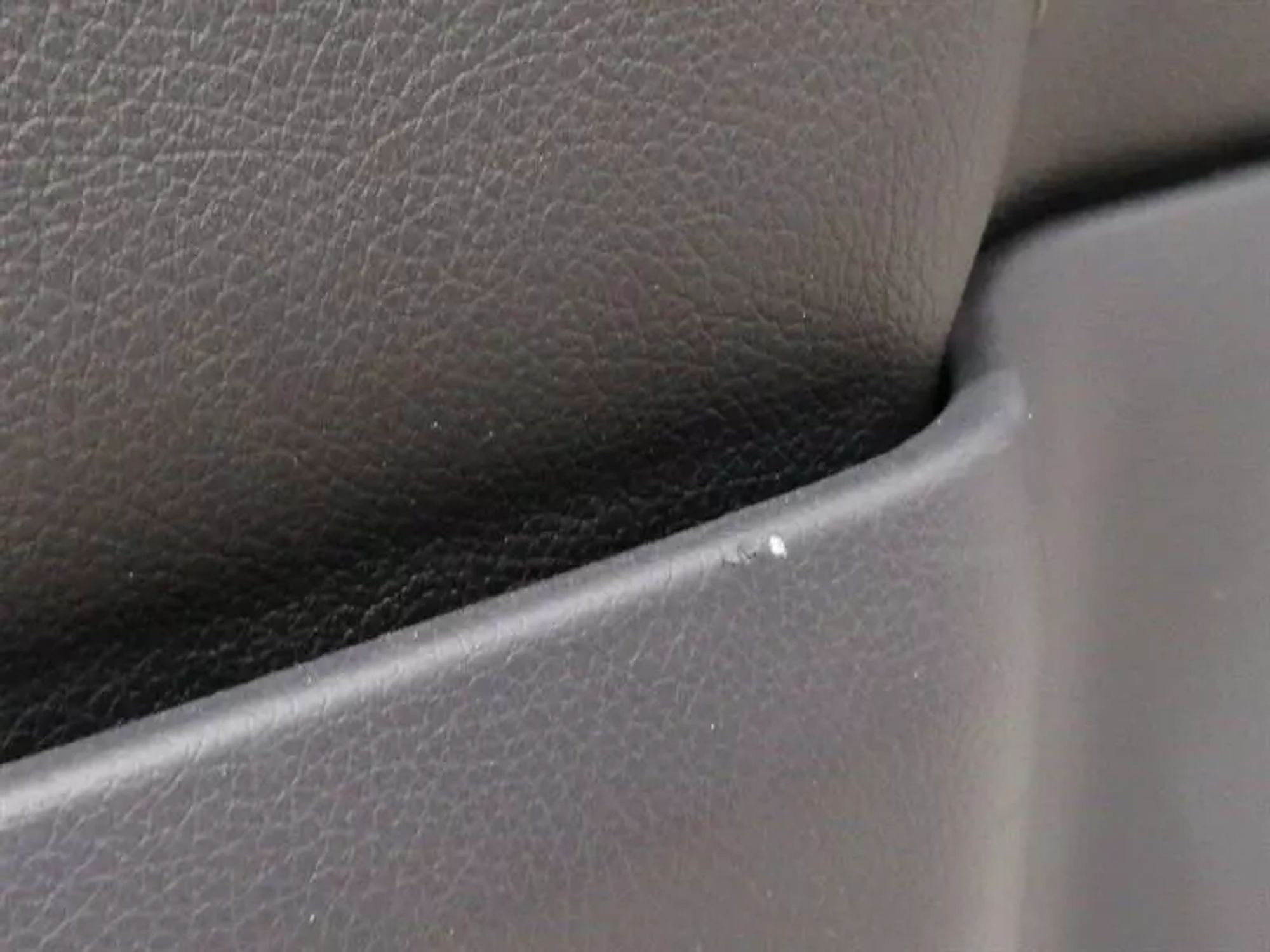 https://ycs.partsauto.market/partsauto-images/thmbs/h353NjtZg3VDP19b5HMt7LlpbQ93/cbc7d3b38fdc122e280a562bb6a7b183/dc365553d4174dc64b2109909524b96c.jpg
