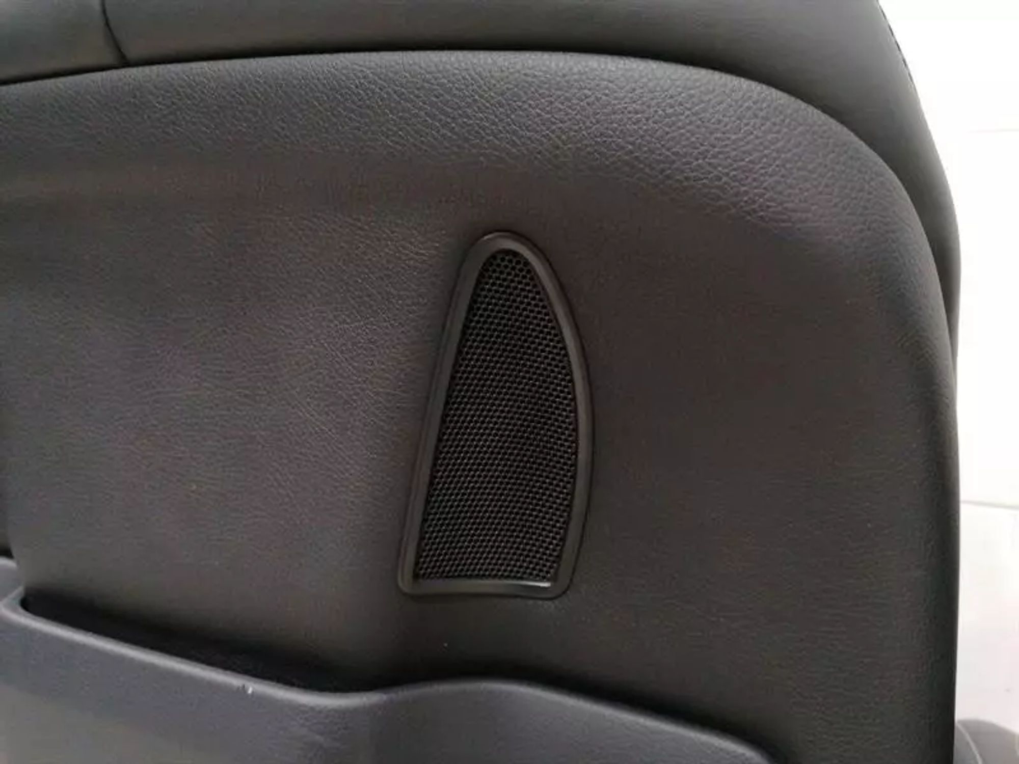 https://ycs.partsauto.market/partsauto-images/thmbs/h353NjtZg3VDP19b5HMt7LlpbQ93/cbc7d3b38fdc122e280a562bb6a7b183/e1914dbb5b11c0ec5a6b3117486eefa7.jpg