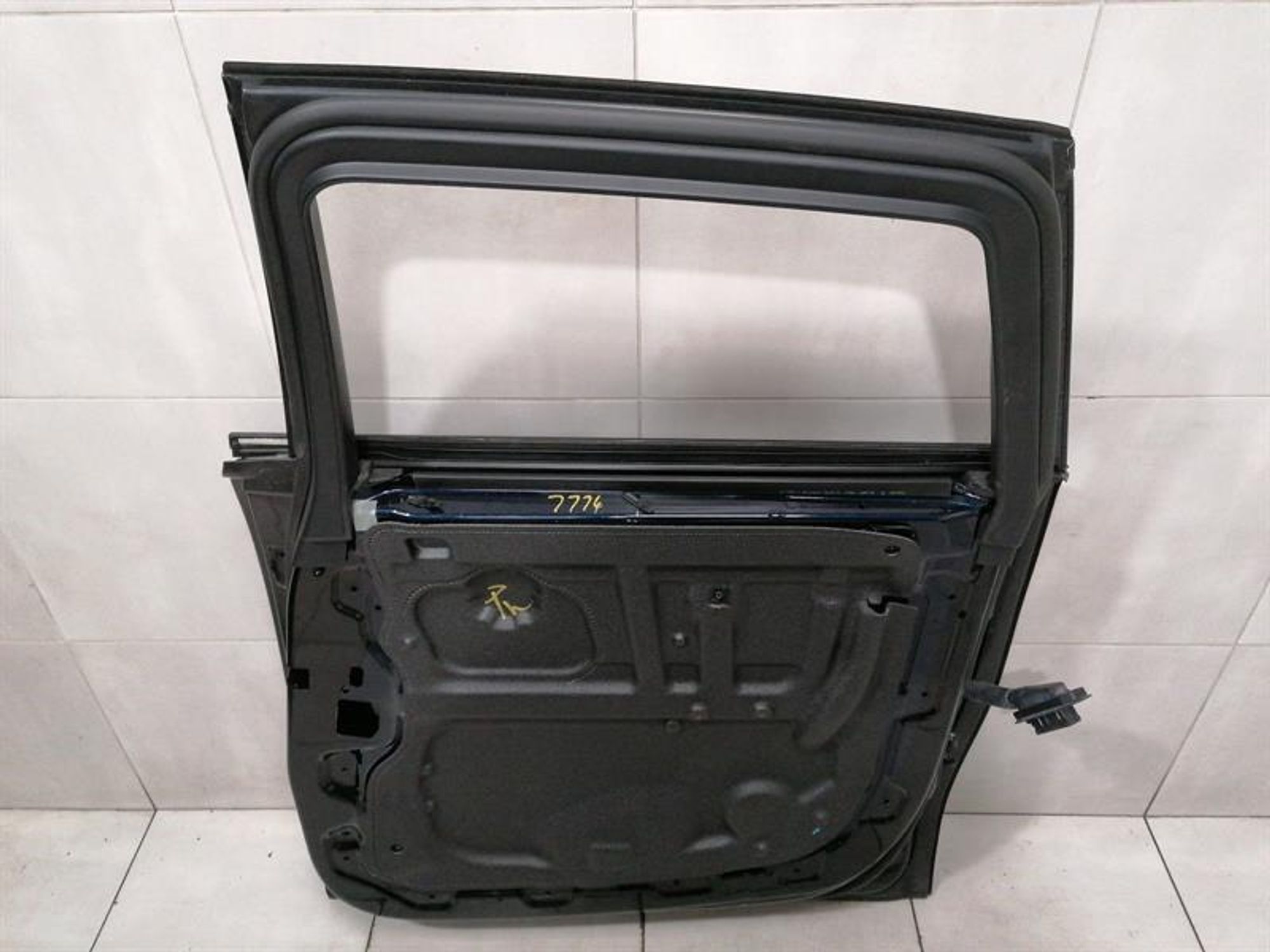 https://ycs.partsauto.market/partsauto-images/thmbs/h353NjtZg3VDP19b5HMt7LlpbQ93/cd2e1e752e357210b4224aa62bd451e9/41690ac20dc1109920e56a775e1101a2.jpg