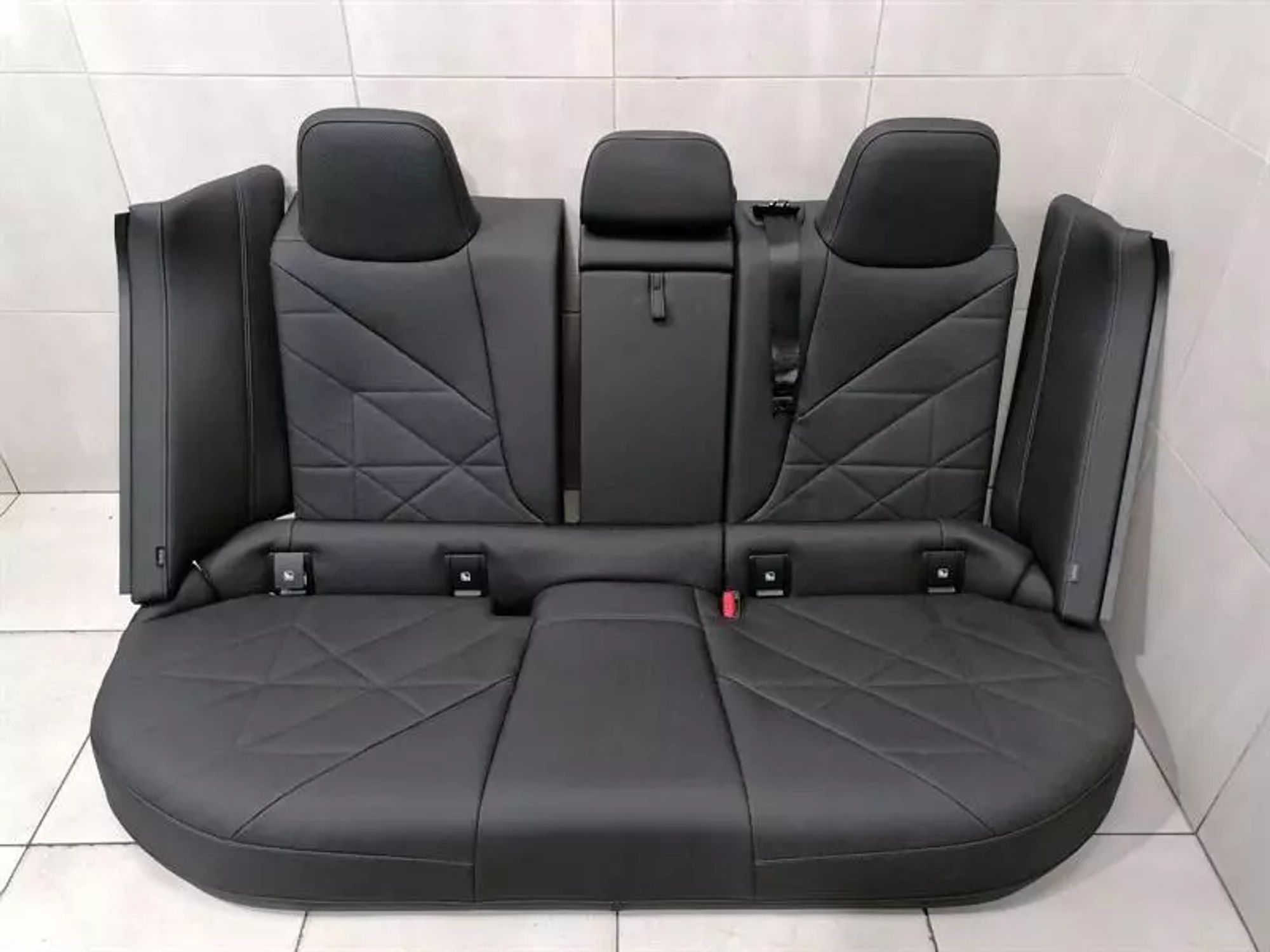 BMW iX i20 комплект кожаных сидений с подогревом, 400000 рублей, Москва