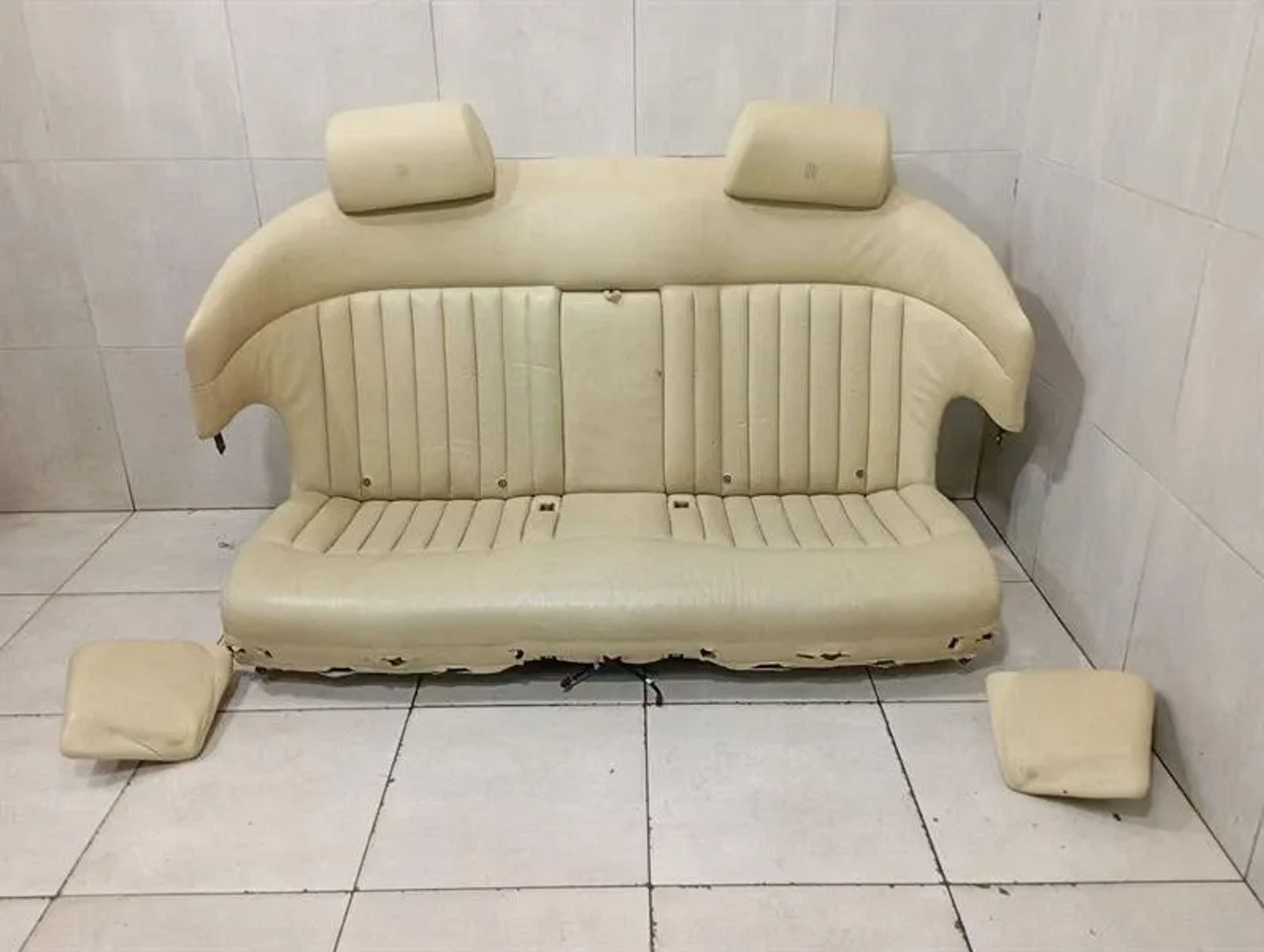 Задний ряд сидений Rolls Royce Phantom MK7, 330000 рублей, Москва