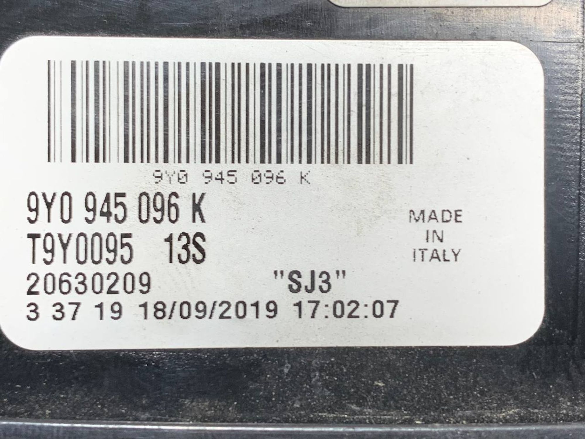 https://ycs.partsauto.market/partsauto-images/thmbs/h353NjtZg3VDP19b5HMt7LlpbQ93/d0d05188bddee9fd8798d5482186c8bb/a361e01f6d9a78d3f8ea9c929489b1e3.jpg