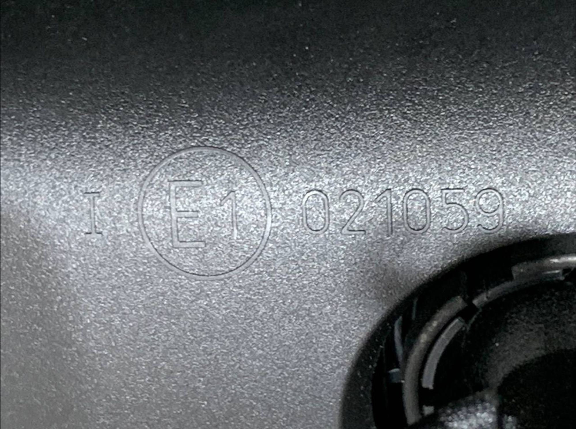 https://ycs.partsauto.market/partsauto-images/thmbs/h353NjtZg3VDP19b5HMt7LlpbQ93/d1c98ebf9a3b2540bb1eeb49894b8172/ec776516bd3712399294f44e299e48a5.jpg