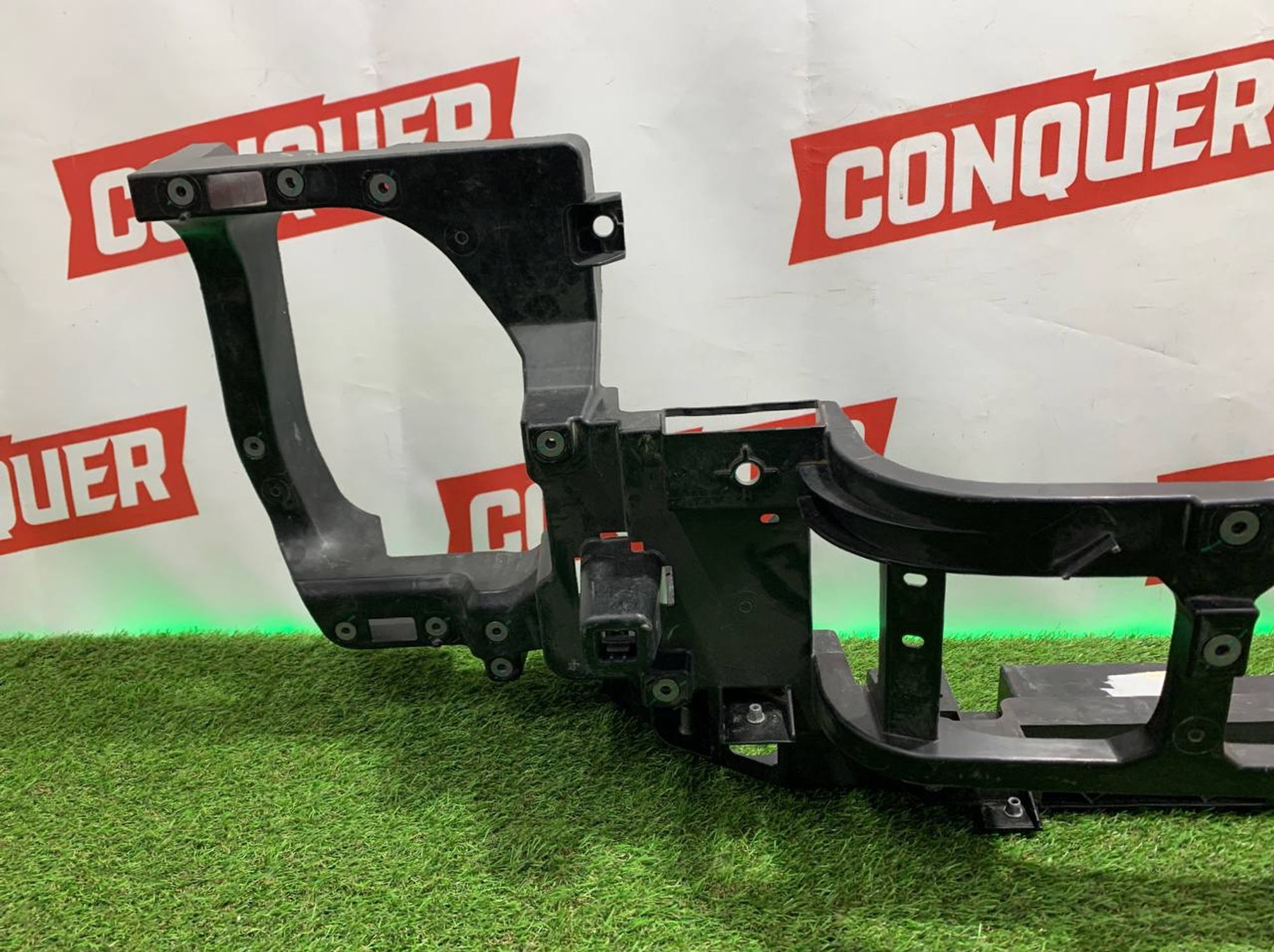 https://ycs.partsauto.market/partsauto-images/thmbs/h353NjtZg3VDP19b5HMt7LlpbQ93/d343c29b8cbefd6225591bcb633545e4/da13163abd20de7c6fecdf2e142ef2ec.jpg