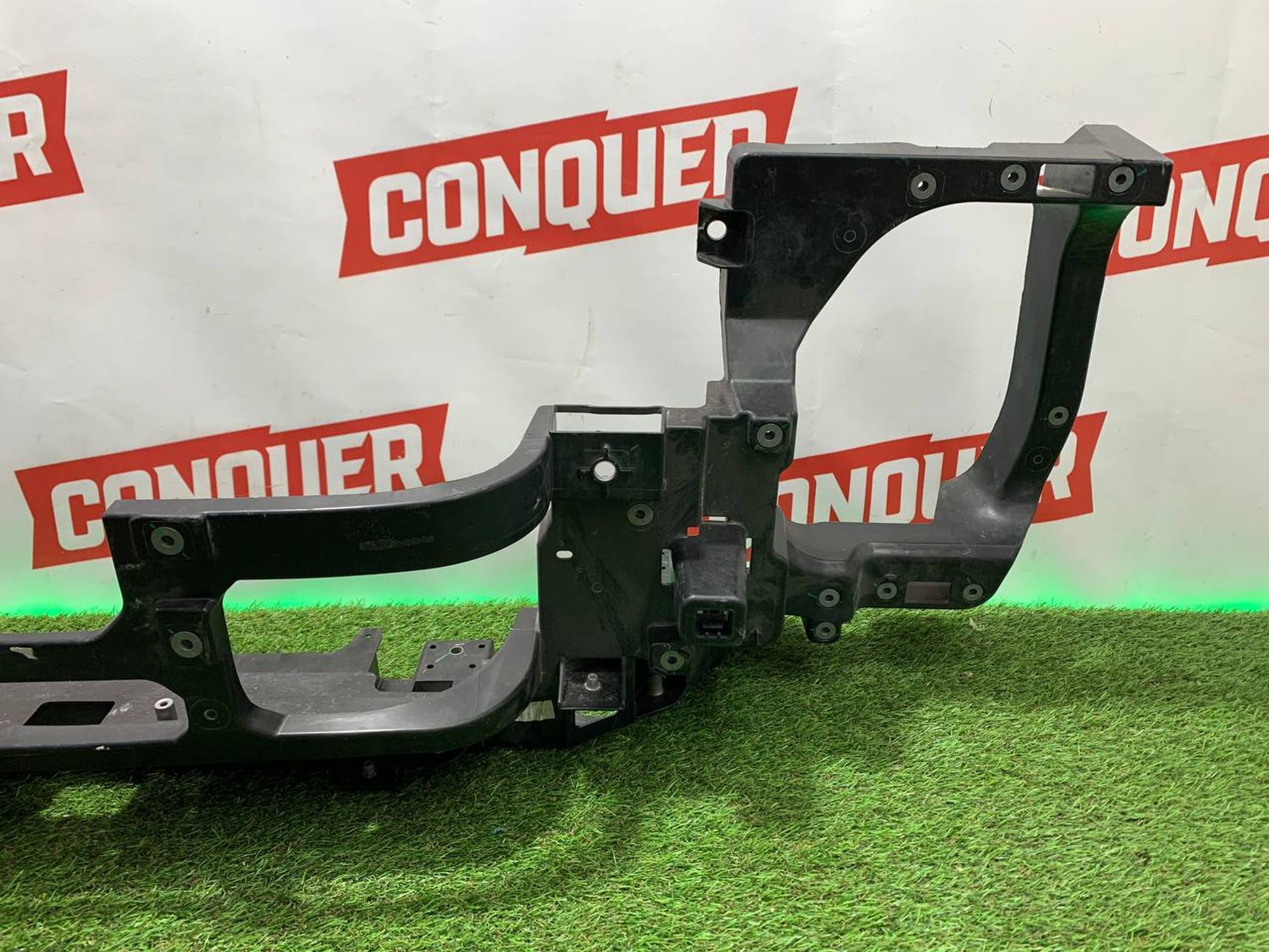 https://ycs.partsauto.market/partsauto-images/thmbs/h353NjtZg3VDP19b5HMt7LlpbQ93/d343c29b8cbefd6225591bcb633545e4/e2c53c60ead08847f897b3cbca93e73b.jpg