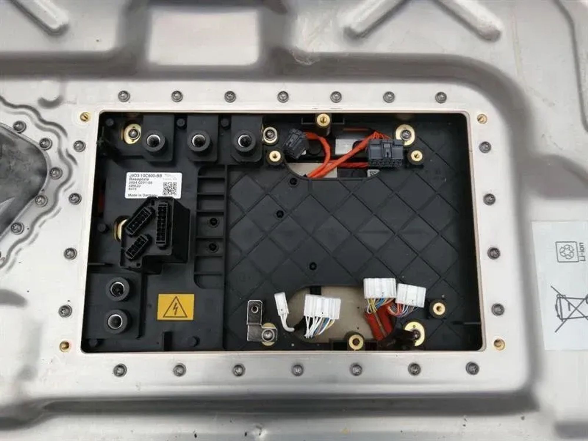 основная батарея JAGUAR i-PACE X590 EV400, 1900000 рублей, Москва