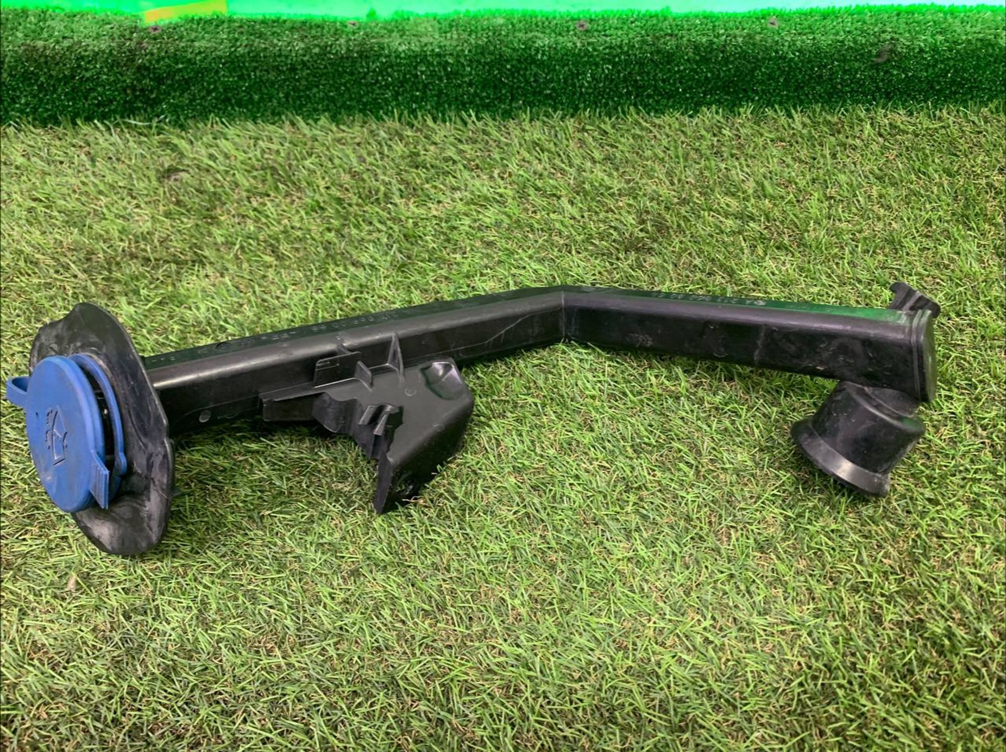 https://ycs.partsauto.market/partsauto-images/thmbs/h353NjtZg3VDP19b5HMt7LlpbQ93/d49a58588a6c25d6931abf78749268af/a2ac99a9f02d4cf6d9f5c83709a78a6b.jpg