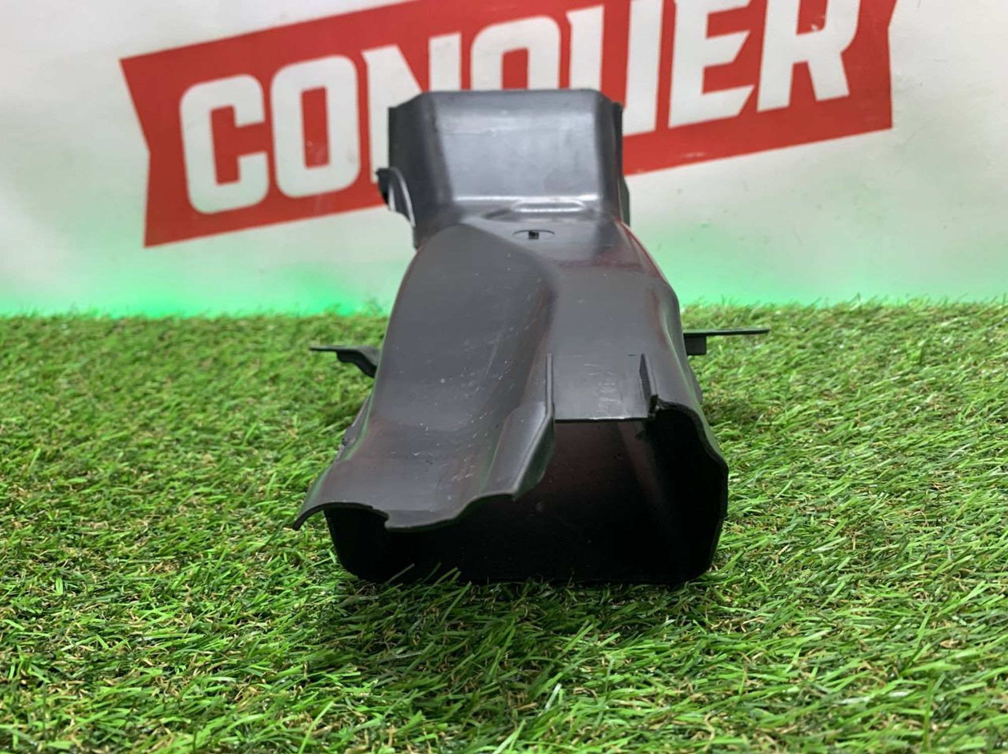 https://ycs.partsauto.market/partsauto-images/thmbs/h353NjtZg3VDP19b5HMt7LlpbQ93/d8a074e793b43733903556480a802e38/05e53eb323d04466226248af90e9f6fb.jpg