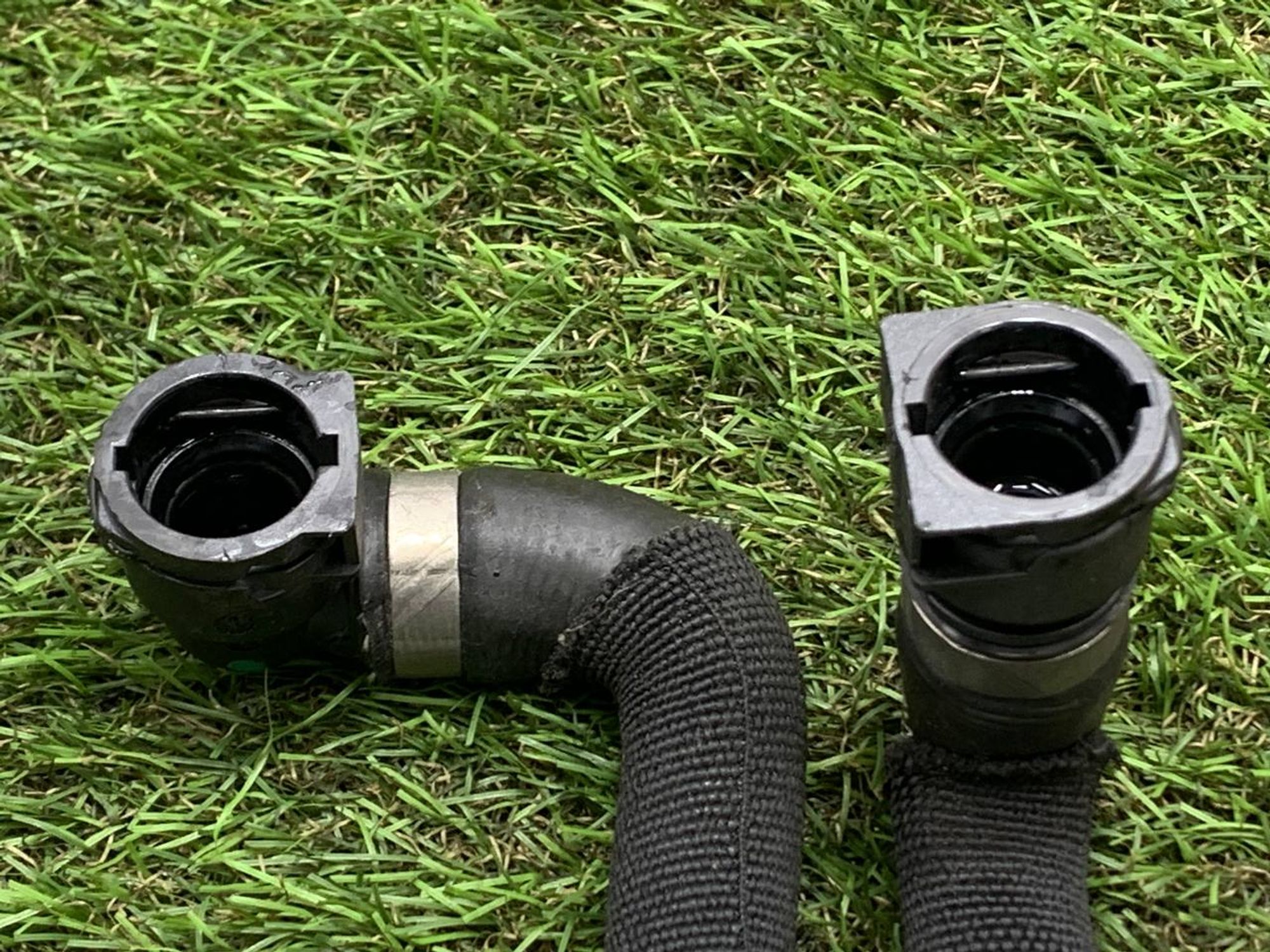 https://ycs.partsauto.market/partsauto-images/thmbs/h353NjtZg3VDP19b5HMt7LlpbQ93/d9cc9ed34525a1fd840324ac3b77a4b8/028ddcf8b8fe575f0daee17095377150.jpg