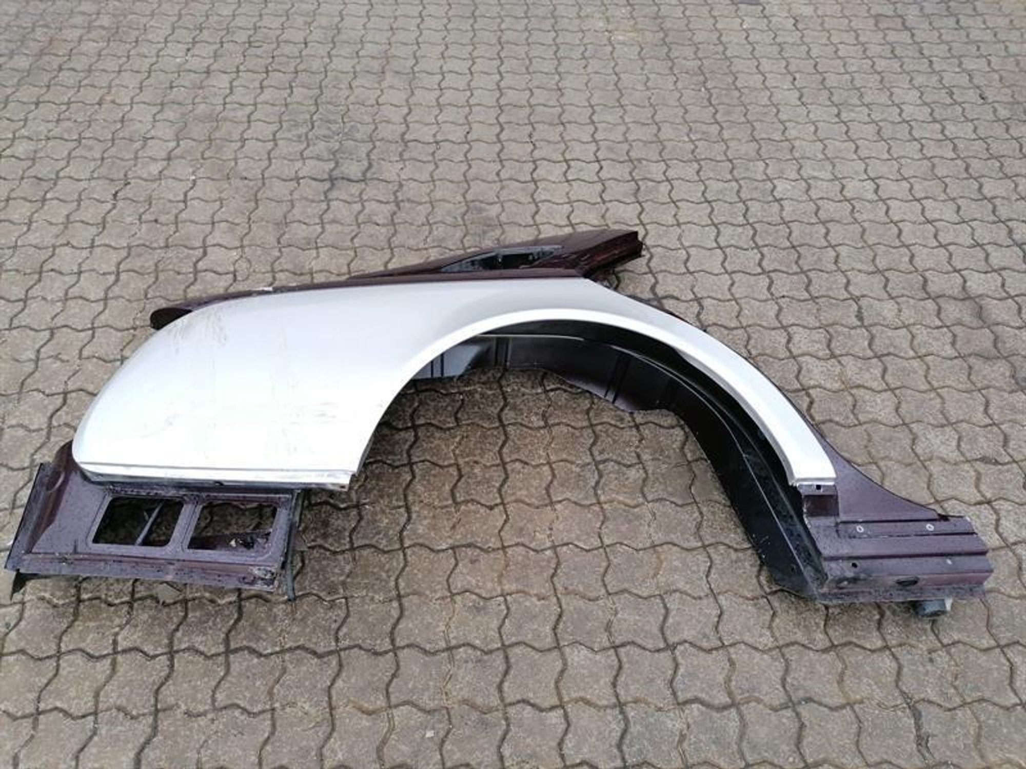 MAYBACH 57 W240 Right Wing A2406303021 REAR Right BODY CHASSIS, 375000 рублей, Москва