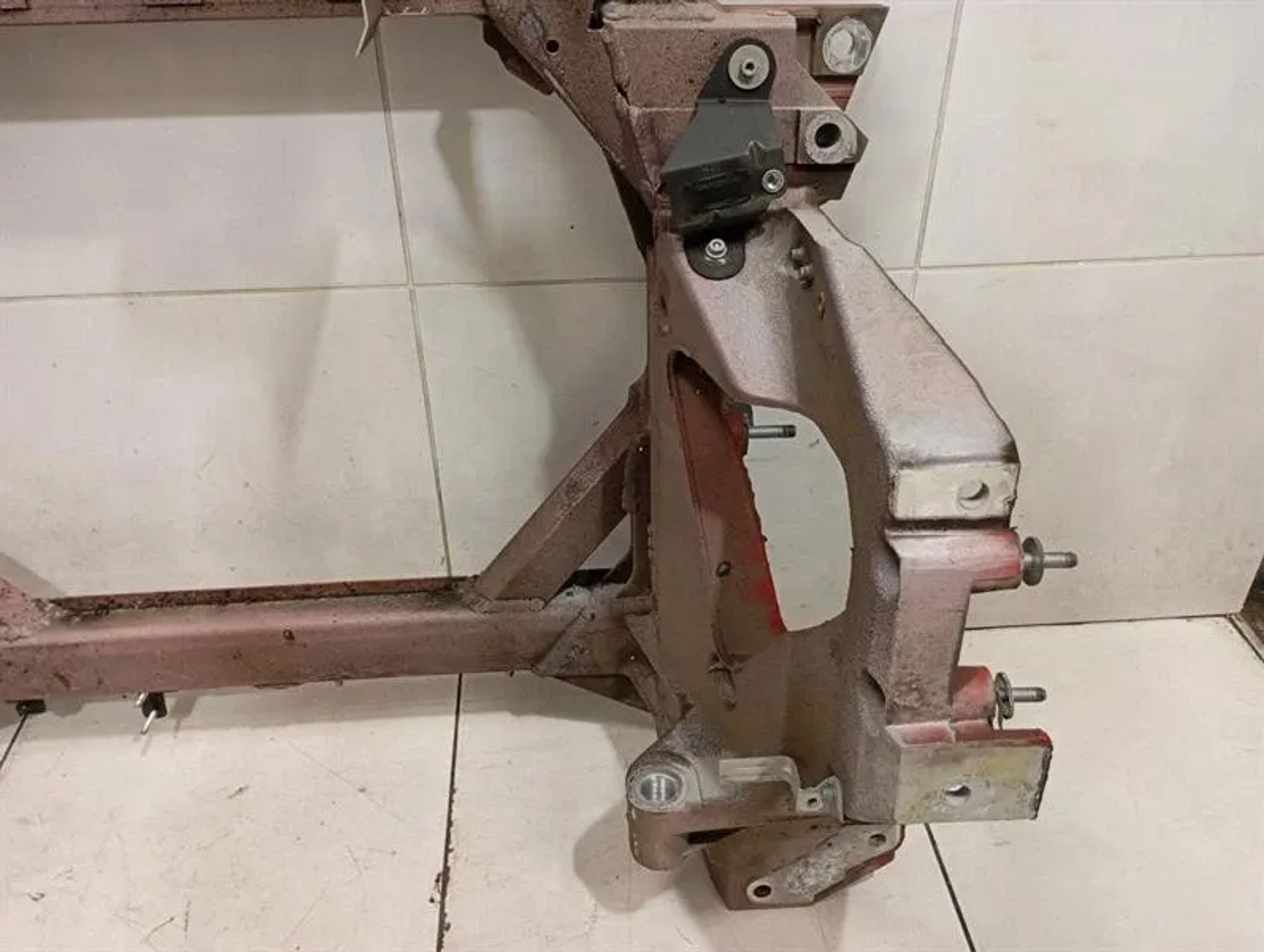 Рама заднего моста Ferrari 812 Superfast F152M, 690000 рублей, Москва