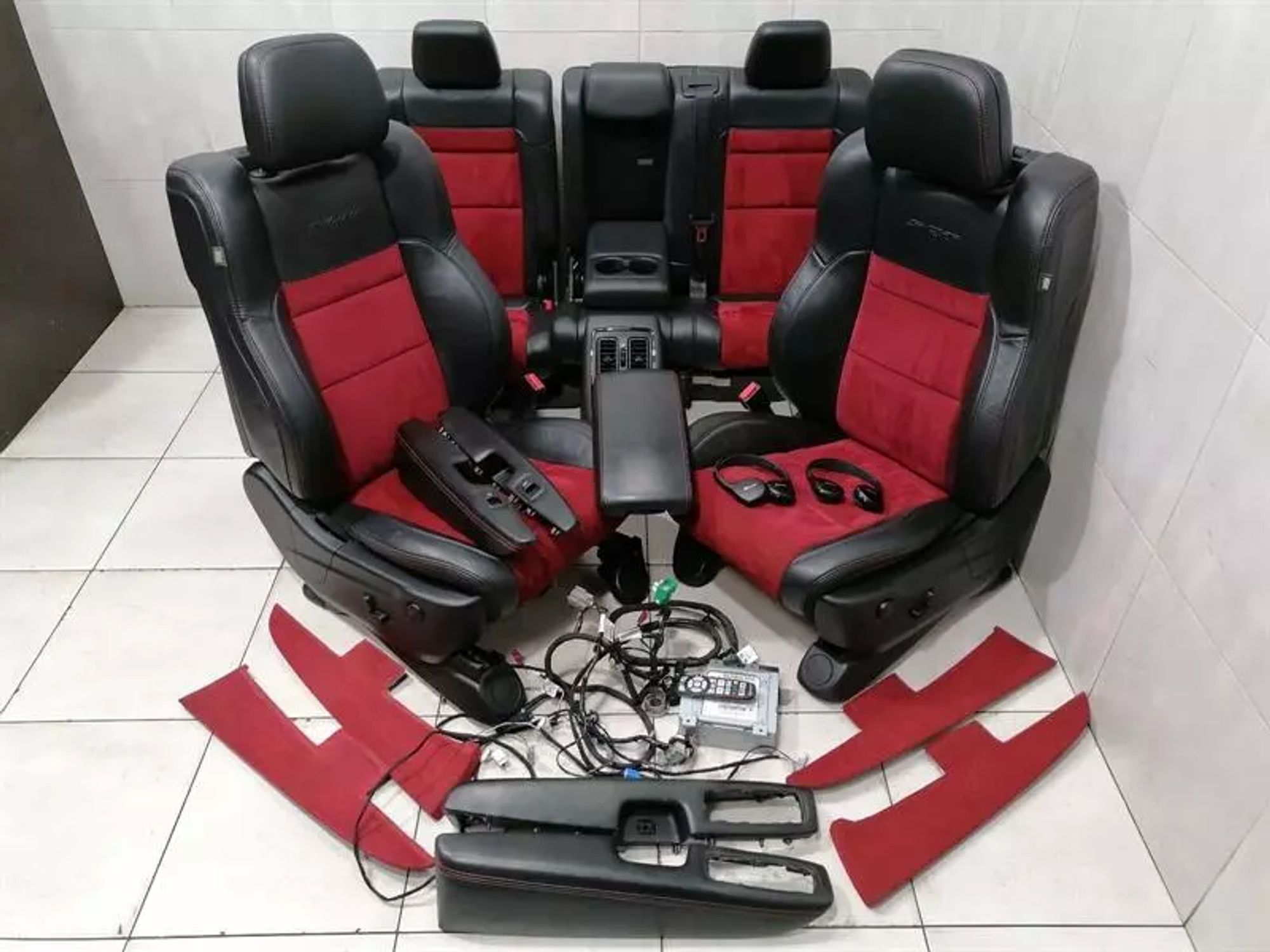 https://ycs.partsauto.market/partsauto-images/thmbs/h353NjtZg3VDP19b5HMt7LlpbQ93/dfa8c0539f7b99a1d0431e57da7c14bc/0fd1ebb754b13474fb3b13e7a4e0006a.jpg