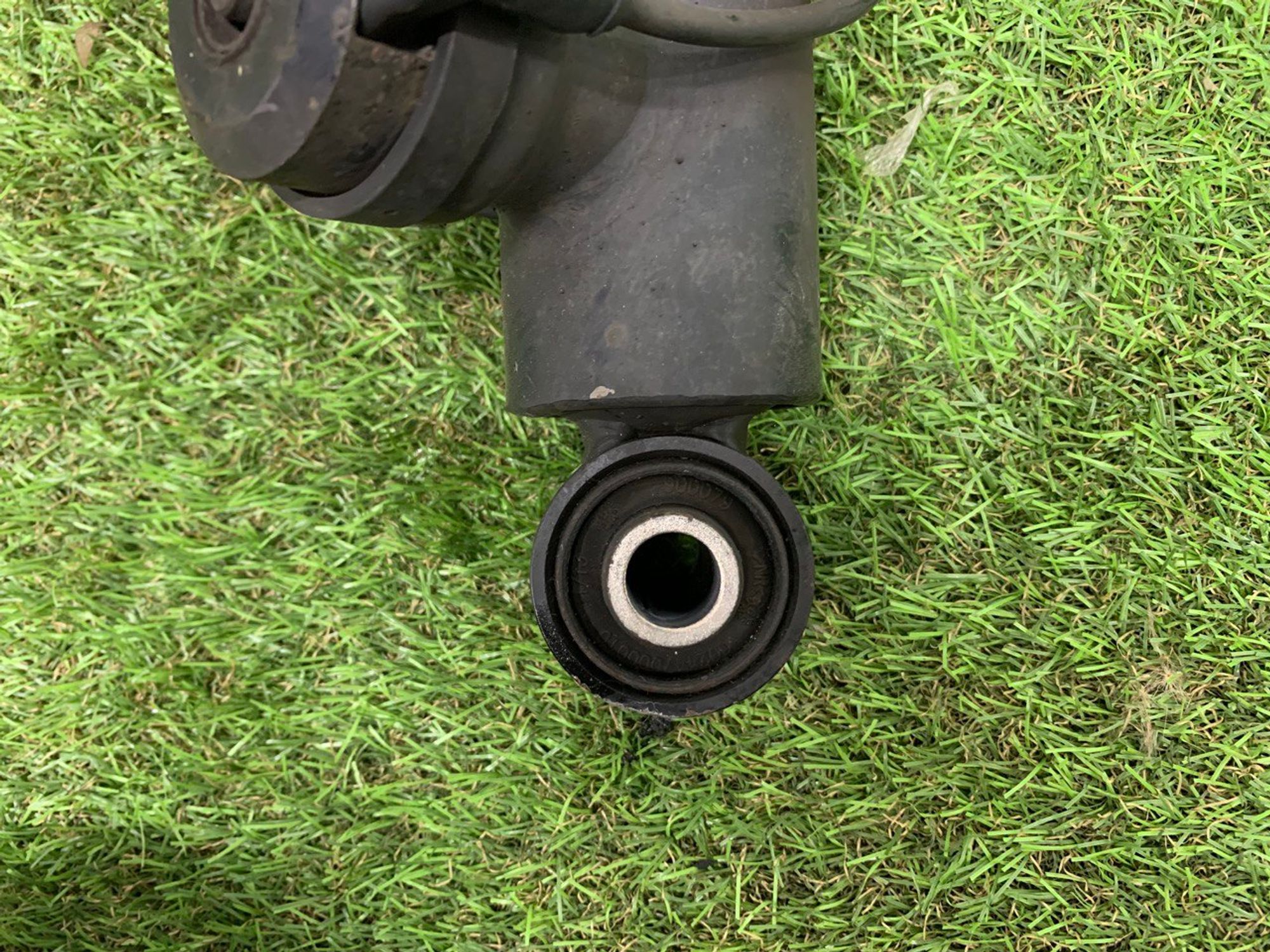 https://ycs.partsauto.market/partsauto-images/thmbs/h353NjtZg3VDP19b5HMt7LlpbQ93/e0ffa9510b276d20d661d6f947a16bf0/6458fcc8b29289c4fed195f9d7e2eab2.jpg