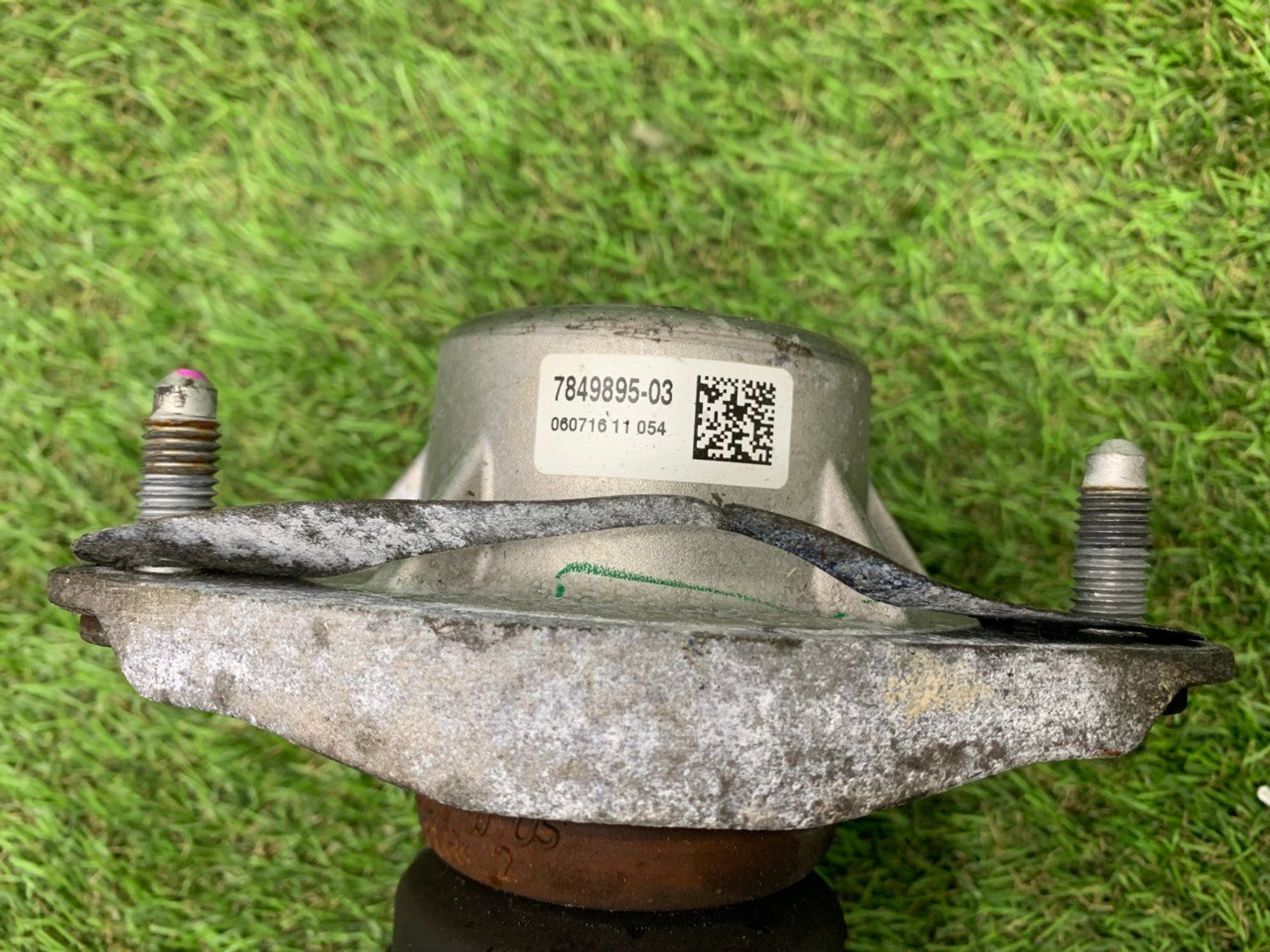 https://ycs.partsauto.market/partsauto-images/thmbs/h353NjtZg3VDP19b5HMt7LlpbQ93/e0ffa9510b276d20d661d6f947a16bf0/ab739c09a5def586aab28ca26c6fbbab.jpg