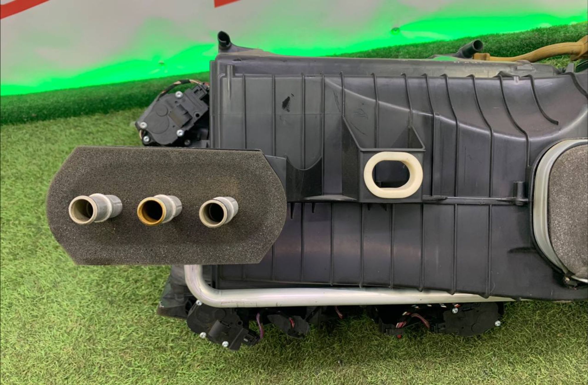 https://ycs.partsauto.market/partsauto-images/thmbs/h353NjtZg3VDP19b5HMt7LlpbQ93/e1058618747cb2582f887d0594d61893/5325d374b9ee7c3c86dbcbf66945f8e4.jpg