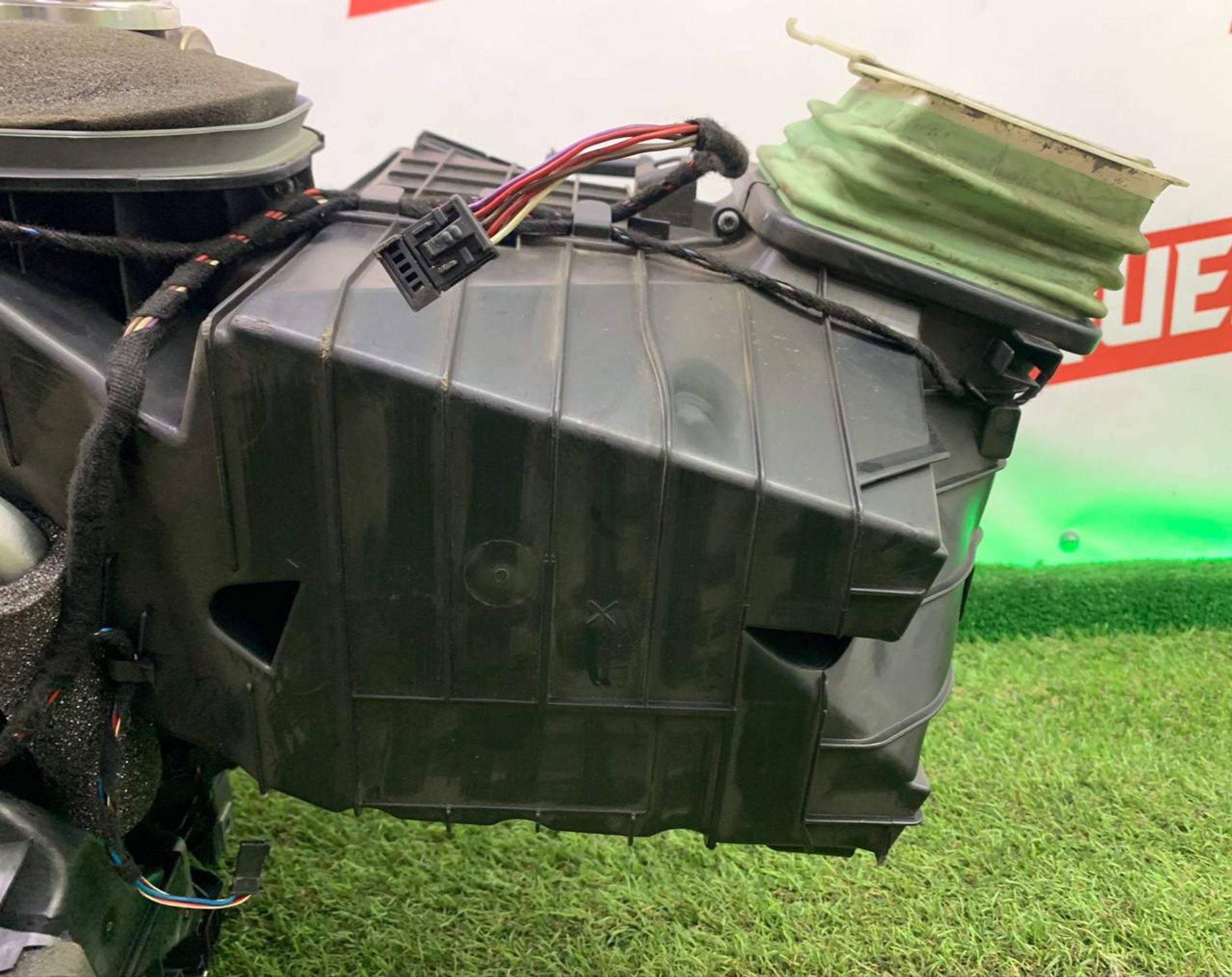 https://ycs.partsauto.market/partsauto-images/thmbs/h353NjtZg3VDP19b5HMt7LlpbQ93/e1058618747cb2582f887d0594d61893/b1427d3bdf8fc0a23a8a518c2b1f56ae.jpg