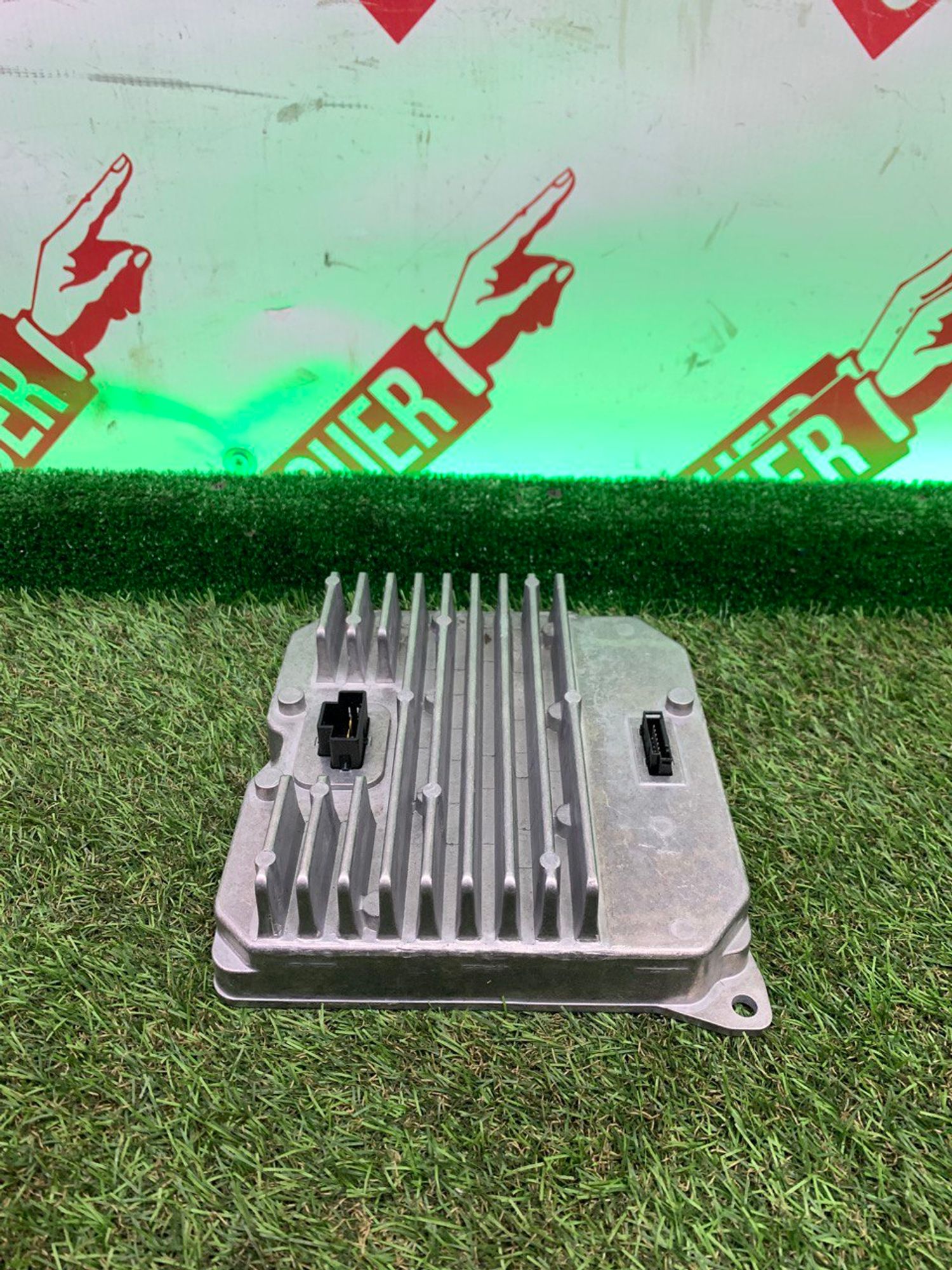 https://ycs.partsauto.market/partsauto-images/thmbs/h353NjtZg3VDP19b5HMt7LlpbQ93/e497015d7de581556b01c74c7a7373a4/8ad289b994a9047bb1c2f0a600f71fda.jpg