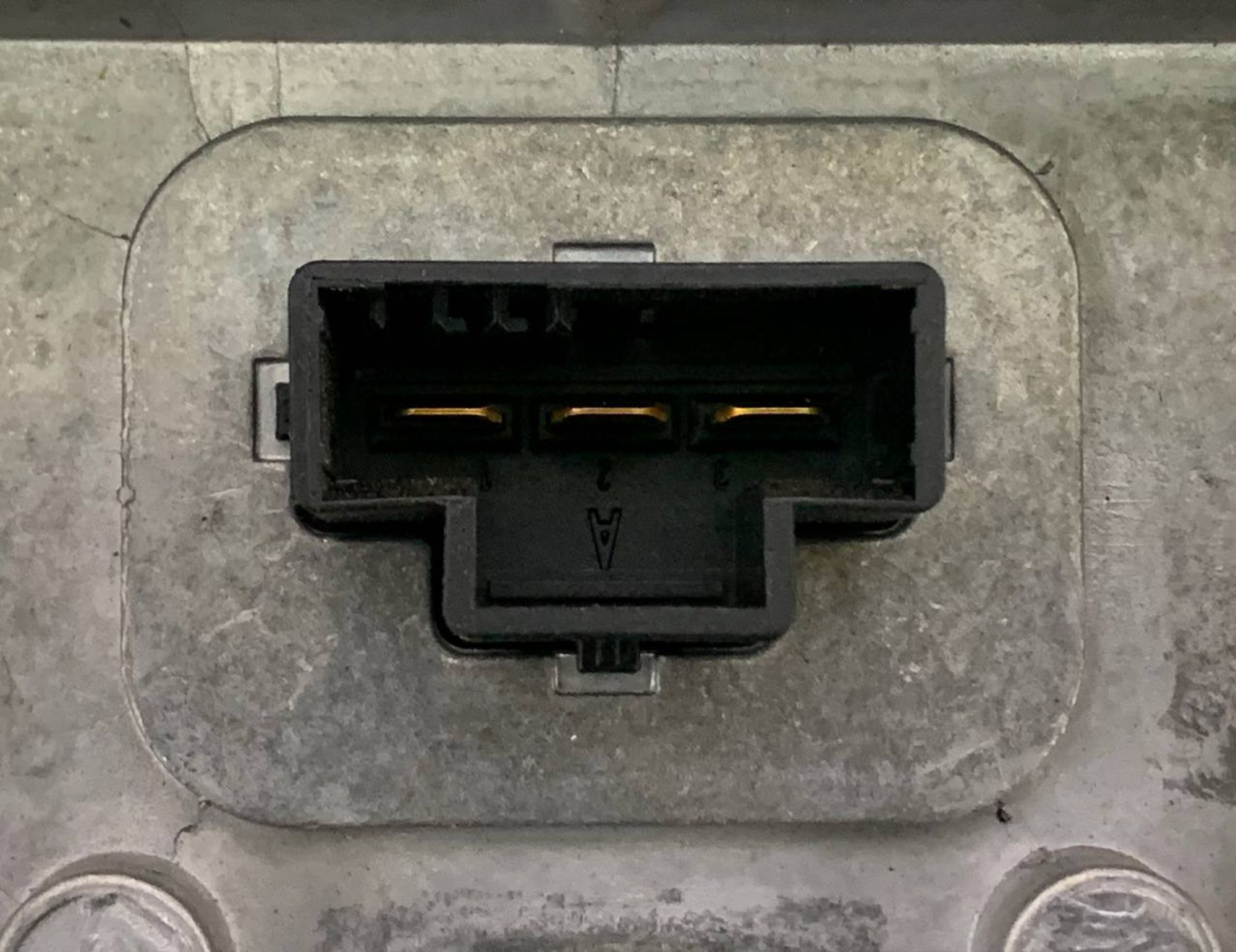 https://ycs.partsauto.market/partsauto-images/thmbs/h353NjtZg3VDP19b5HMt7LlpbQ93/e497015d7de581556b01c74c7a7373a4/c48379f6000417f9d63a34abdcff5163.jpg