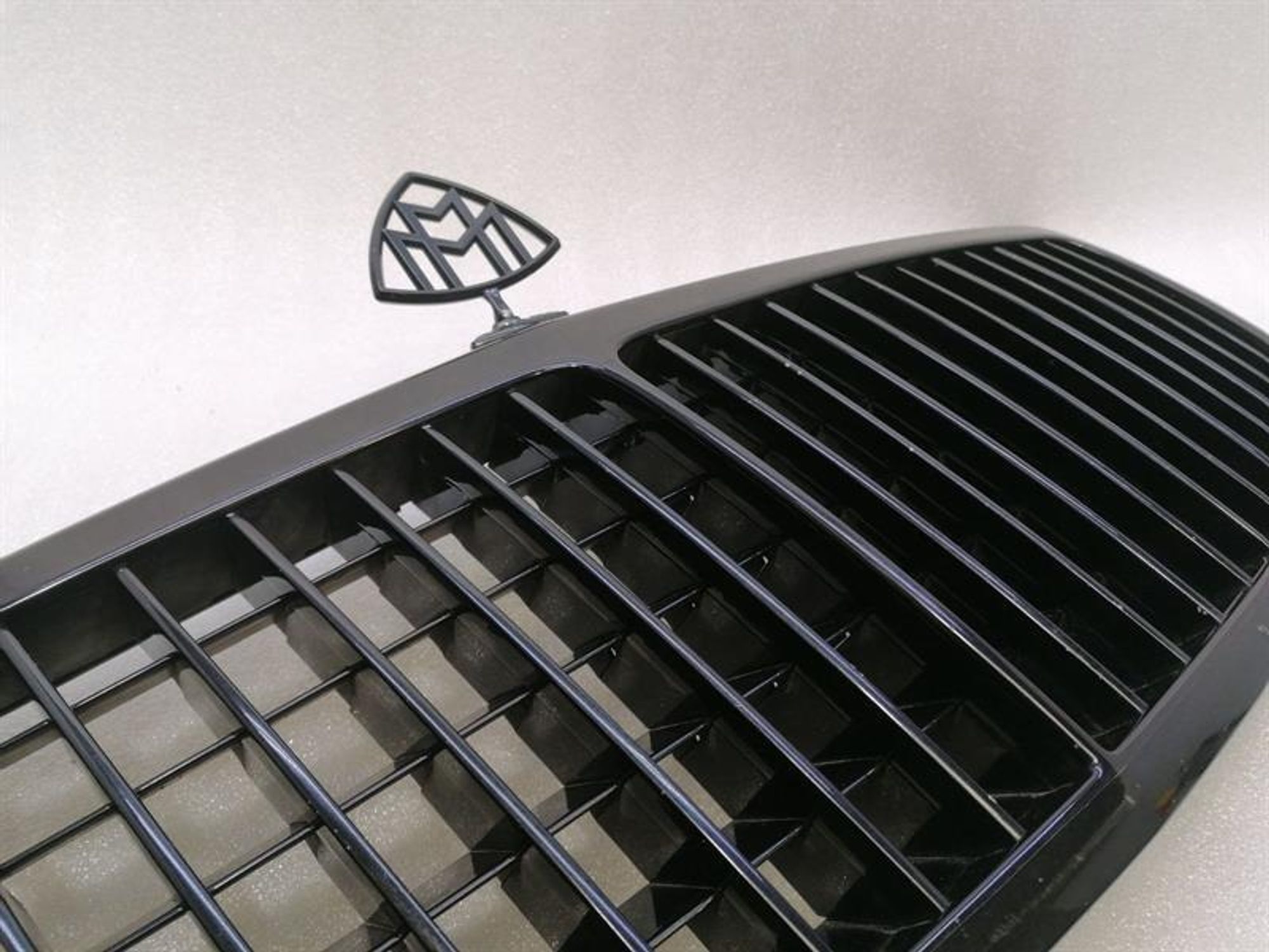 Передняя решетка радиатора MAYBACH 57 W240 A2408800383, 425000 рублей, Москва