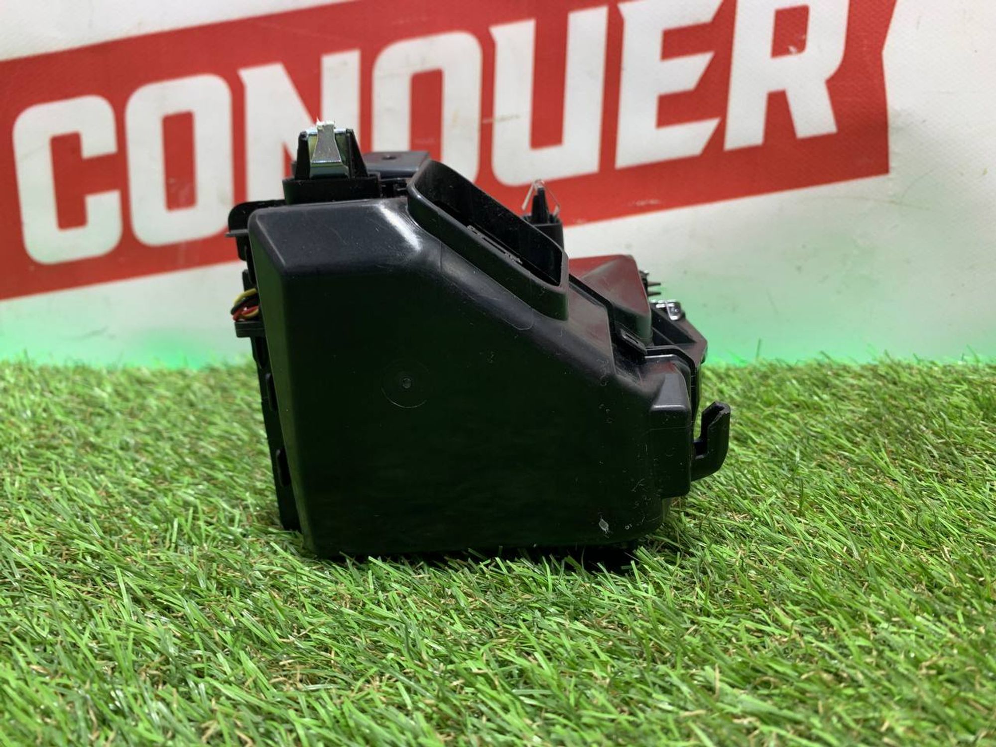 https://ycs.partsauto.market/partsauto-images/thmbs/h353NjtZg3VDP19b5HMt7LlpbQ93/e588274d89002b36c922f5e0de7ab9c9/aec73a1b0ce036d3f796f1dd756a4ae3.jpg