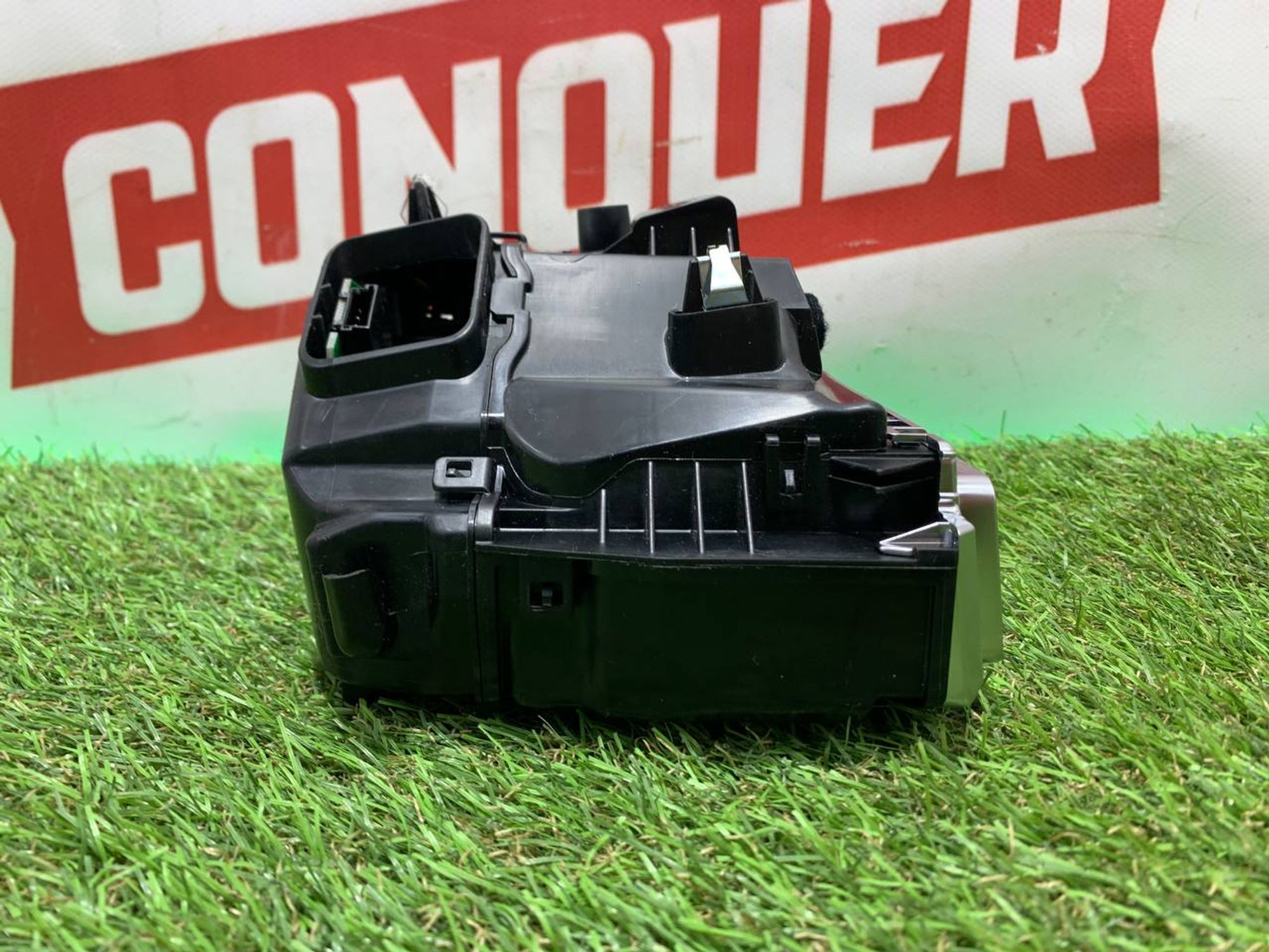 https://ycs.partsauto.market/partsauto-images/thmbs/h353NjtZg3VDP19b5HMt7LlpbQ93/e588274d89002b36c922f5e0de7ab9c9/e3ad647dc5abf66ee1e794dddfffe69d.jpg