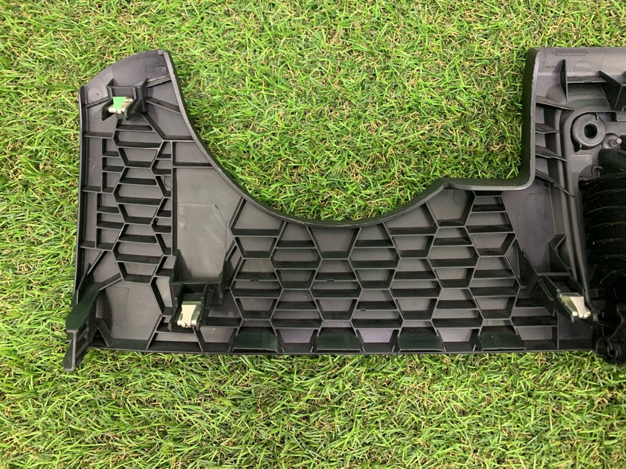 https://ycs.partsauto.market/partsauto-images/thmbs/h353NjtZg3VDP19b5HMt7LlpbQ93/e66eb98e5182f63338aa0f2b99e4c67c/c2d33055a3fad93c55d5d411eac999d4.jpg