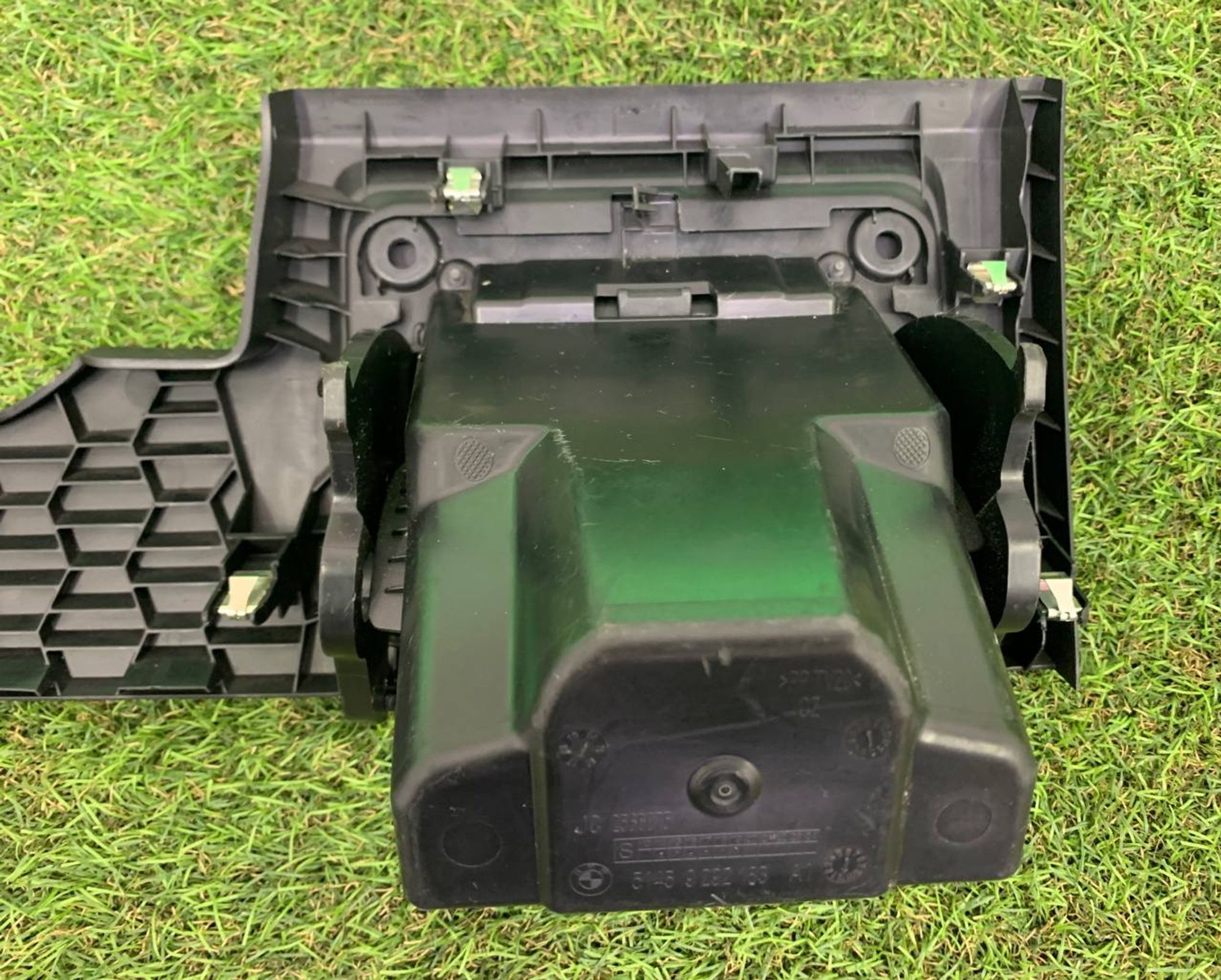 https://ycs.partsauto.market/partsauto-images/thmbs/h353NjtZg3VDP19b5HMt7LlpbQ93/e66eb98e5182f63338aa0f2b99e4c67c/ff0b8fac86ed4a6535890fd8b825cf3d.jpg
