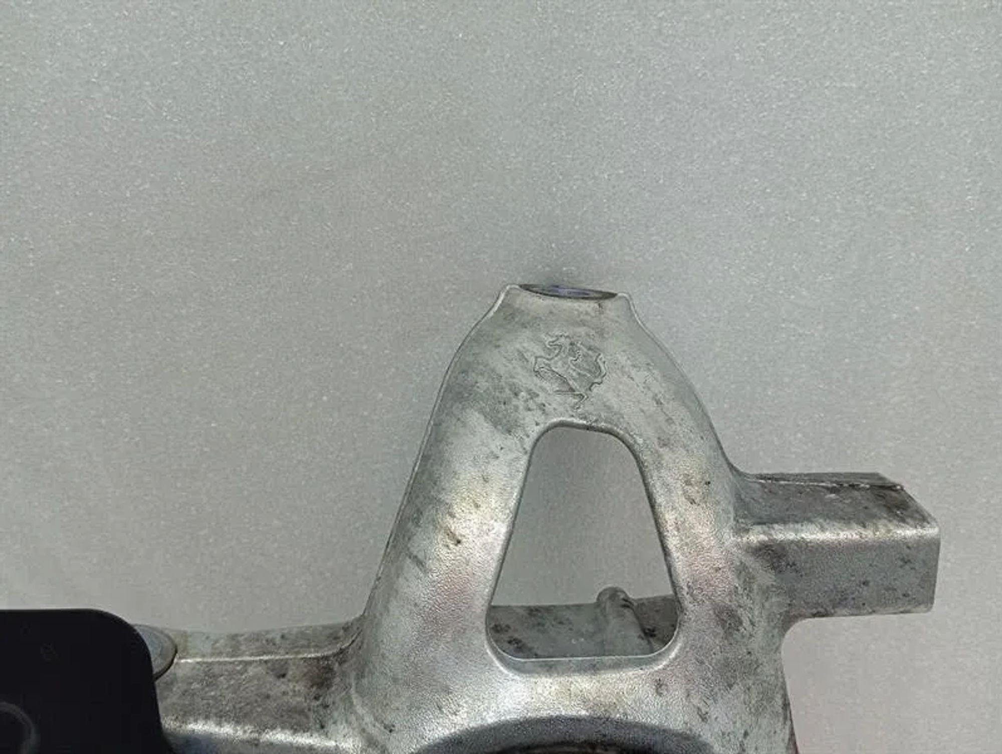 Кулак передний левый с рычагами Ferrari 812 Superfast, 375000 рублей, Москва