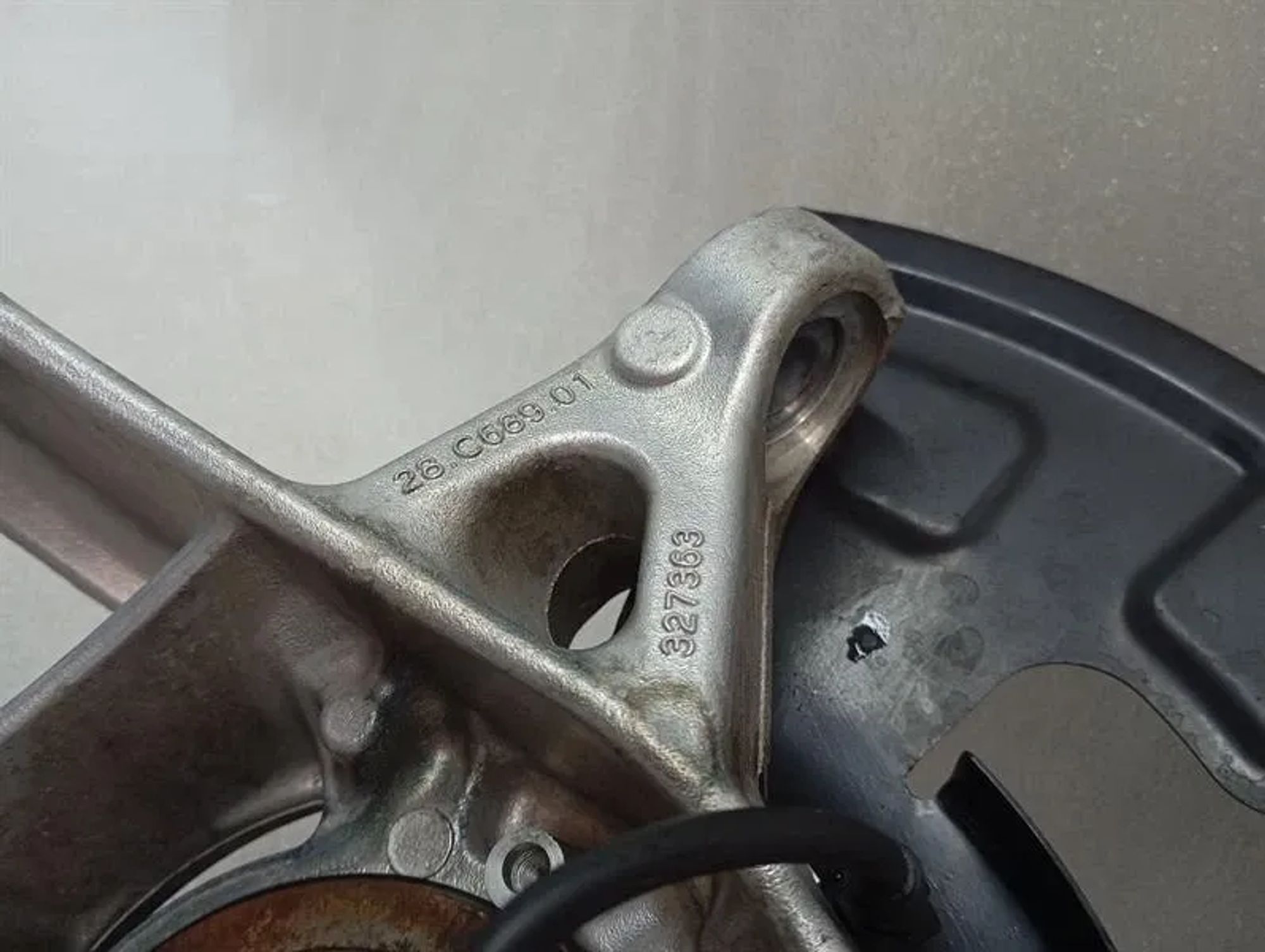 Кулак передний левый с рычагами Ferrari 812 Superfast, 375000 рублей, Москва