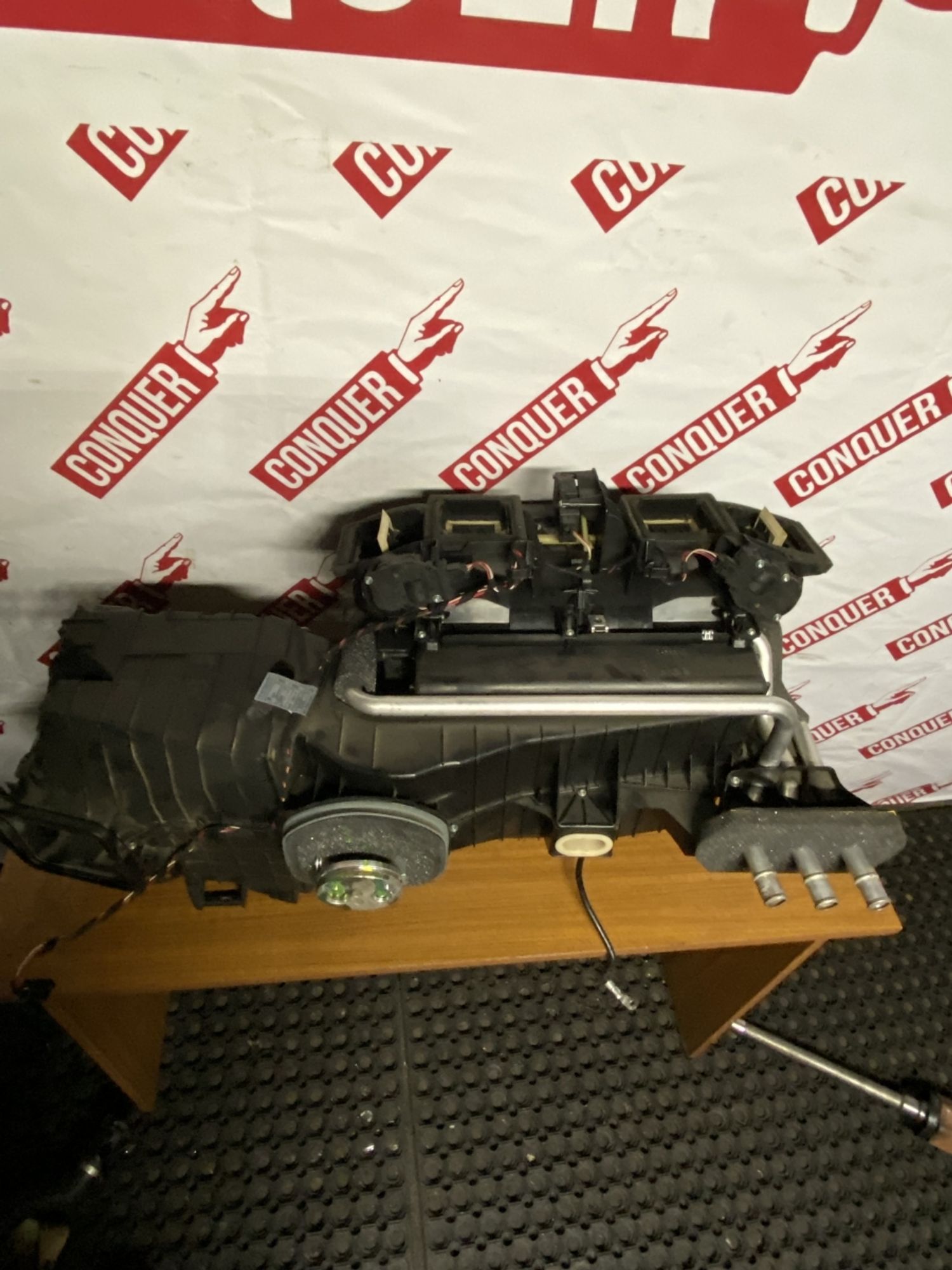 https://ycs.partsauto.market/partsauto-images/thmbs/h353NjtZg3VDP19b5HMt7LlpbQ93/ed5fb25992de46d1f95d81db3fd3e082/d66e7f59dcb261583ddd0b0d17959189.jpg