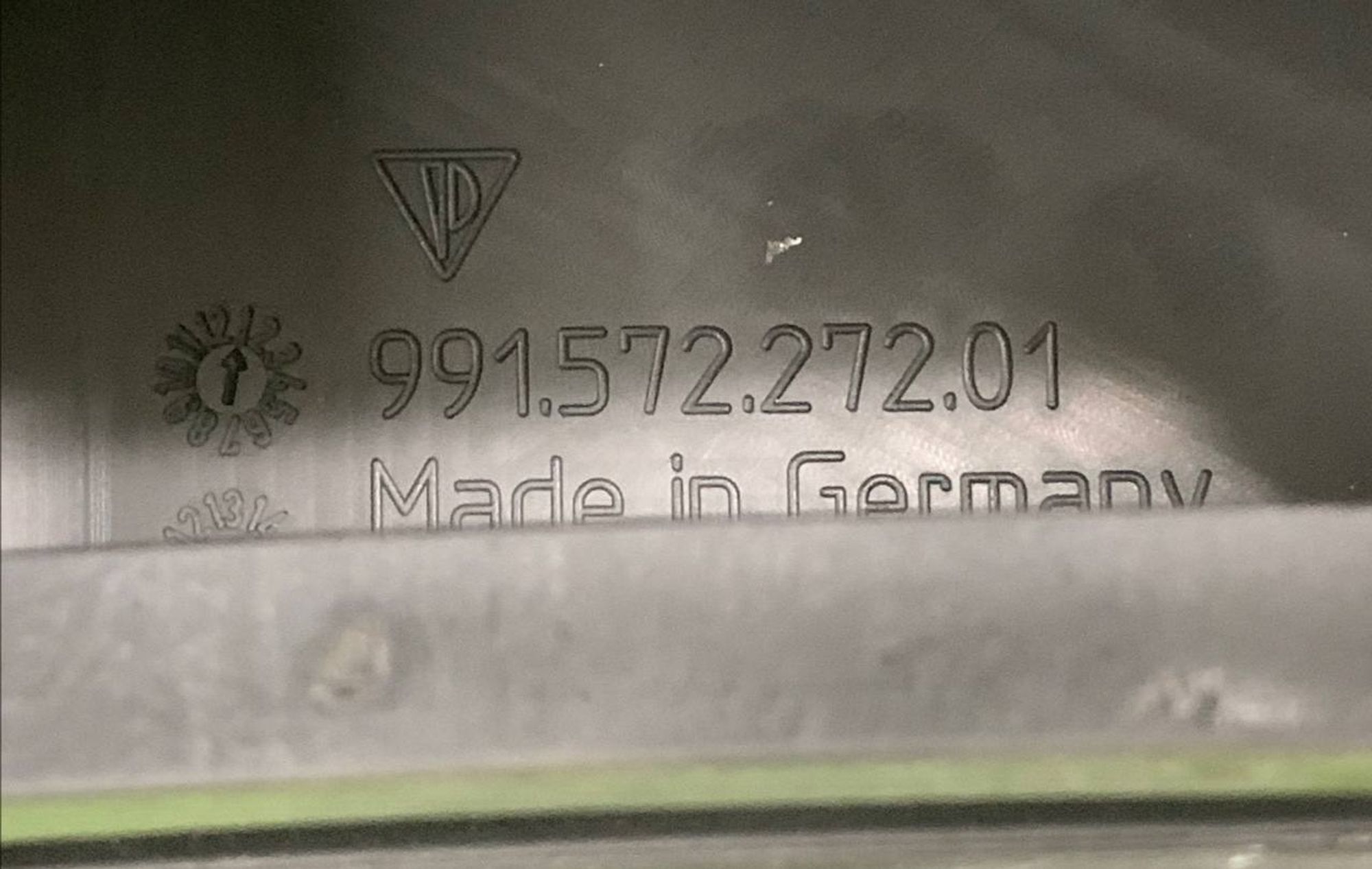 https://ycs.partsauto.market/partsauto-images/thmbs/h353NjtZg3VDP19b5HMt7LlpbQ93/edd691dbb69f587a0ffa43d8a8c7230e/e402d897bd16f61f06981de20658ac28.jpg