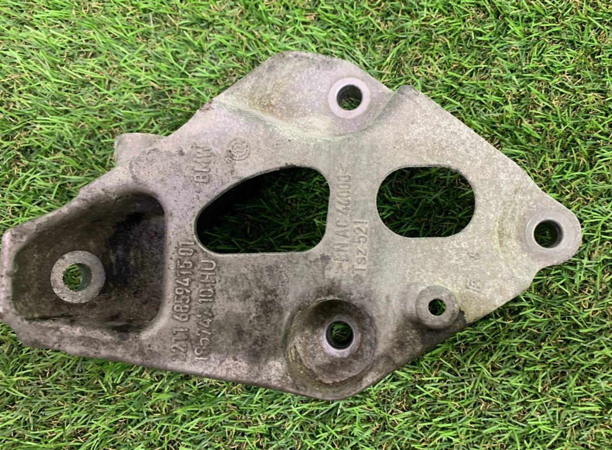 Несущий кронштейн двигателя BMW 3 F30, F31, 2000 рублей, Москва