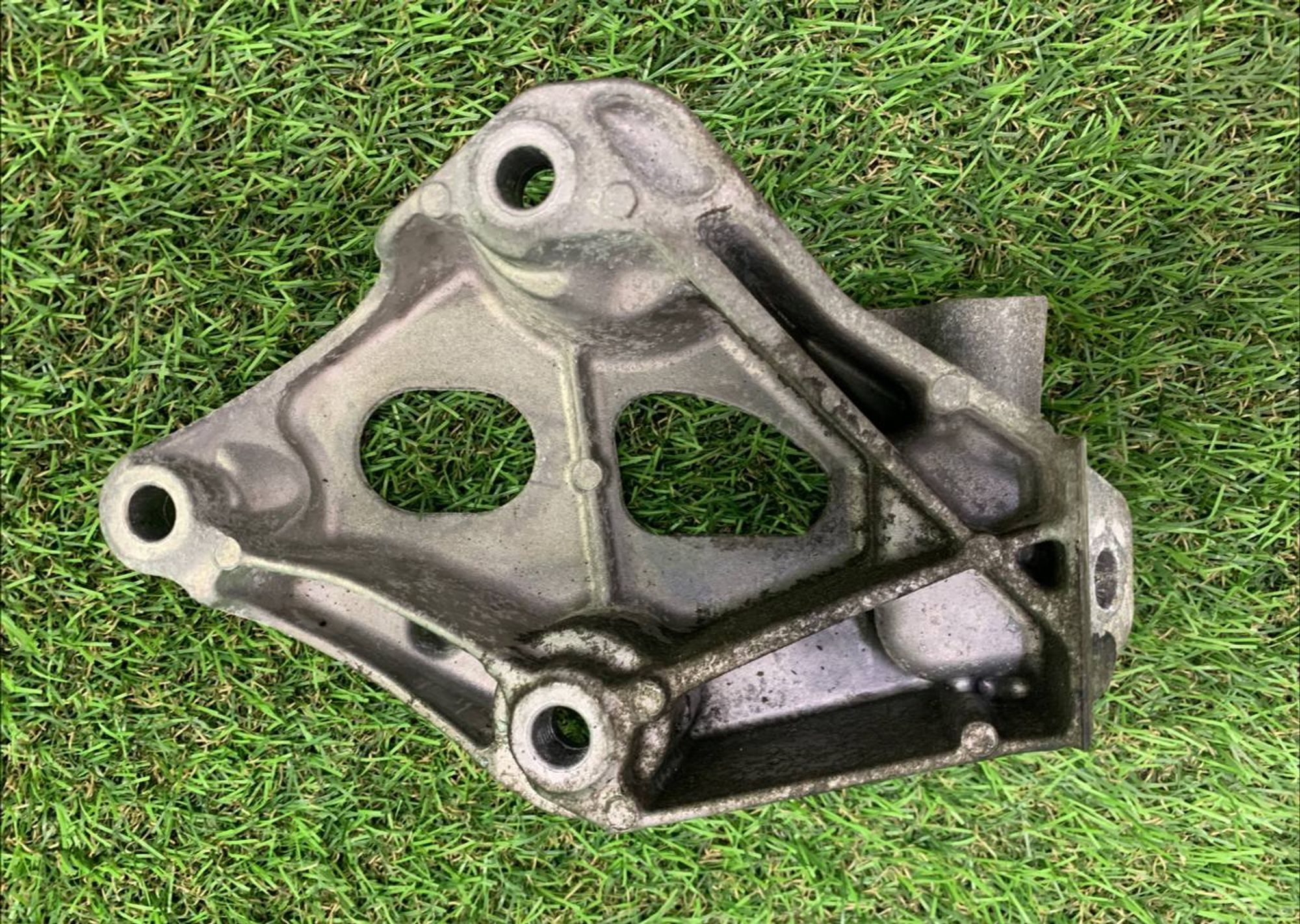 Несущий кронштейн двигателя BMW 3 F30, F31, 2000 рублей, Москва