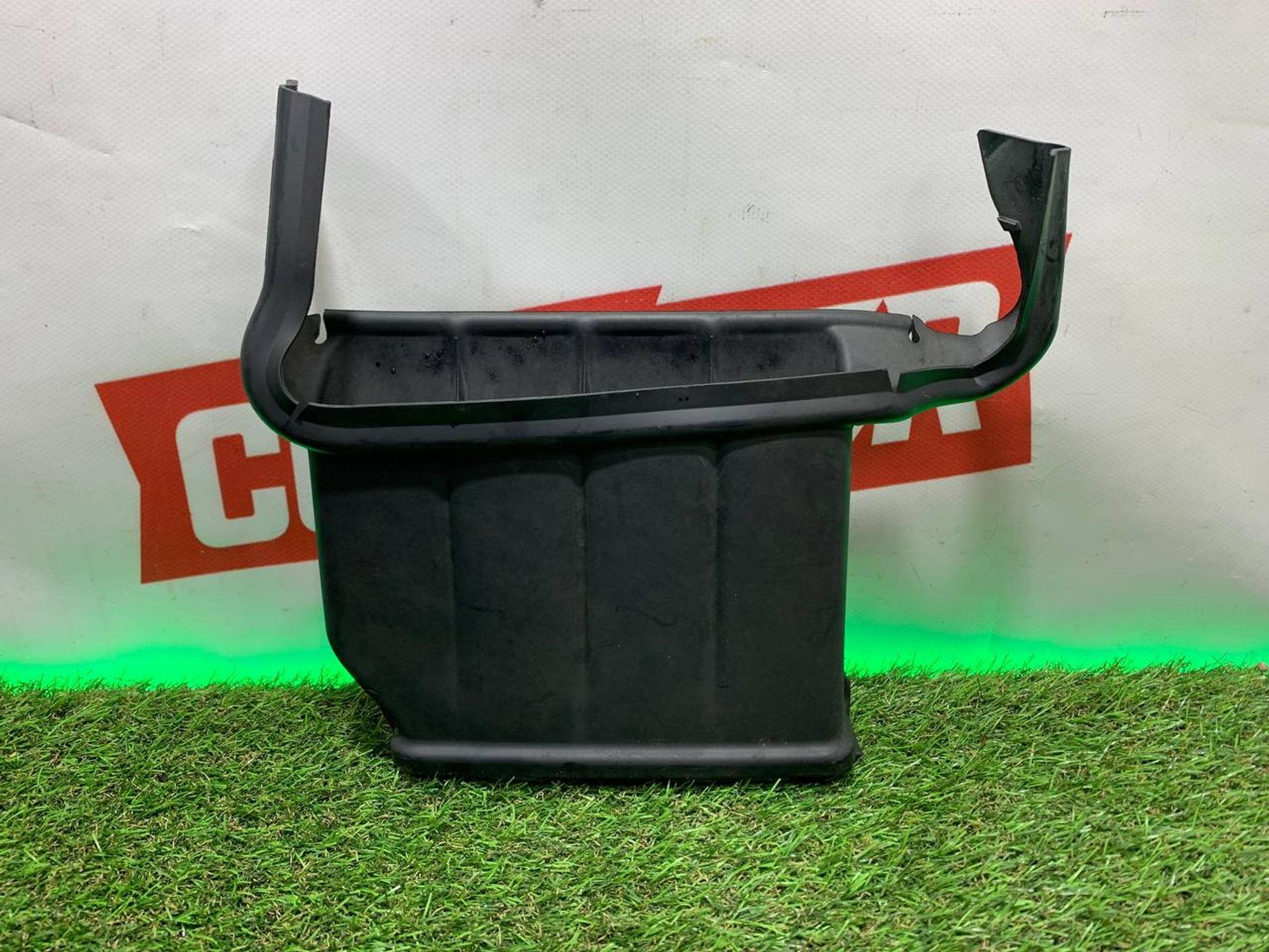 https://ycs.partsauto.market/partsauto-images/thmbs/h353NjtZg3VDP19b5HMt7LlpbQ93/f0fbf2eae4acbbdaf8e6bd58f57dab80/942568f451291ad351bea68c4ee9c295.jpg
